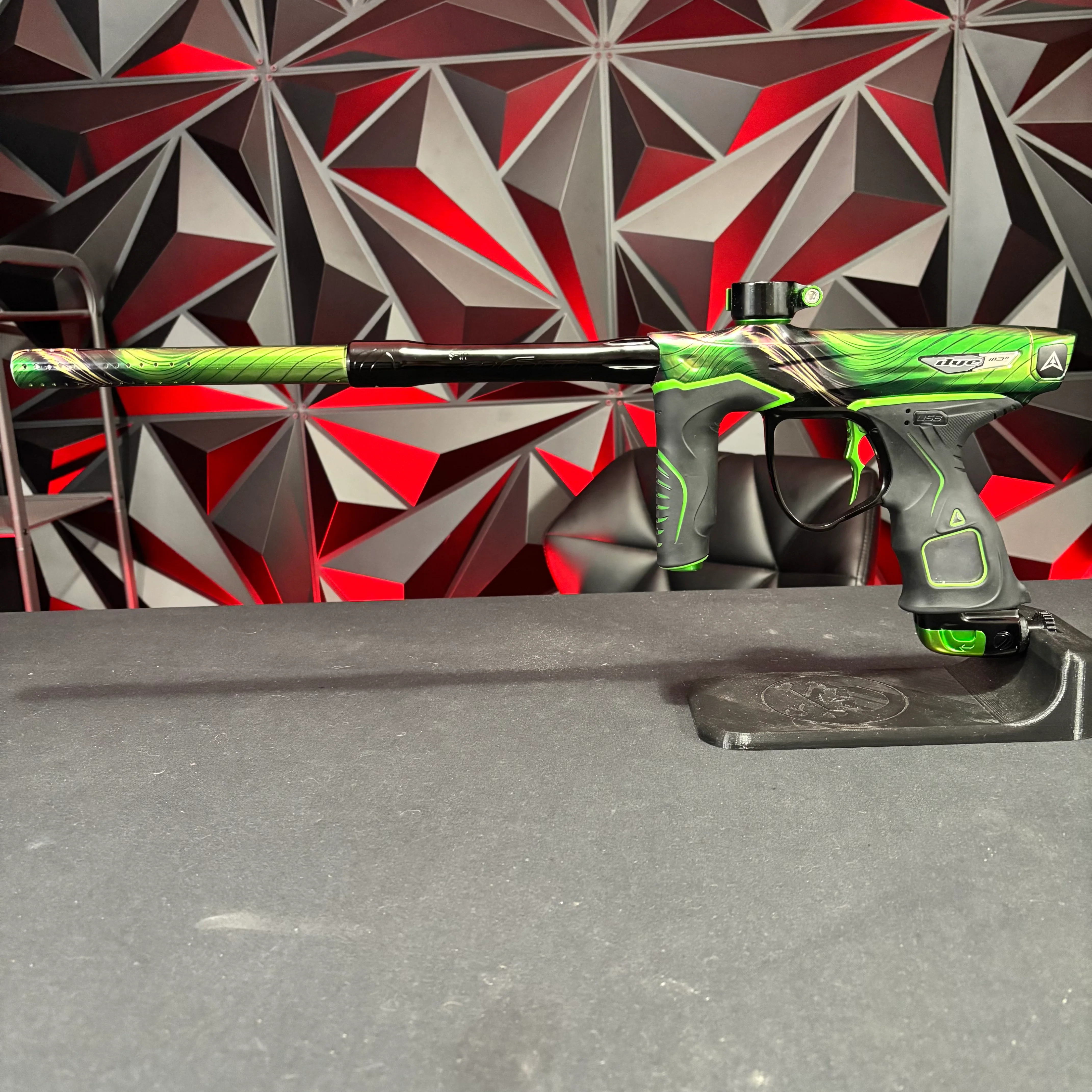Used Dye M3+ Paintball Marker - LE LVL Up (Green/Black) - Image 7