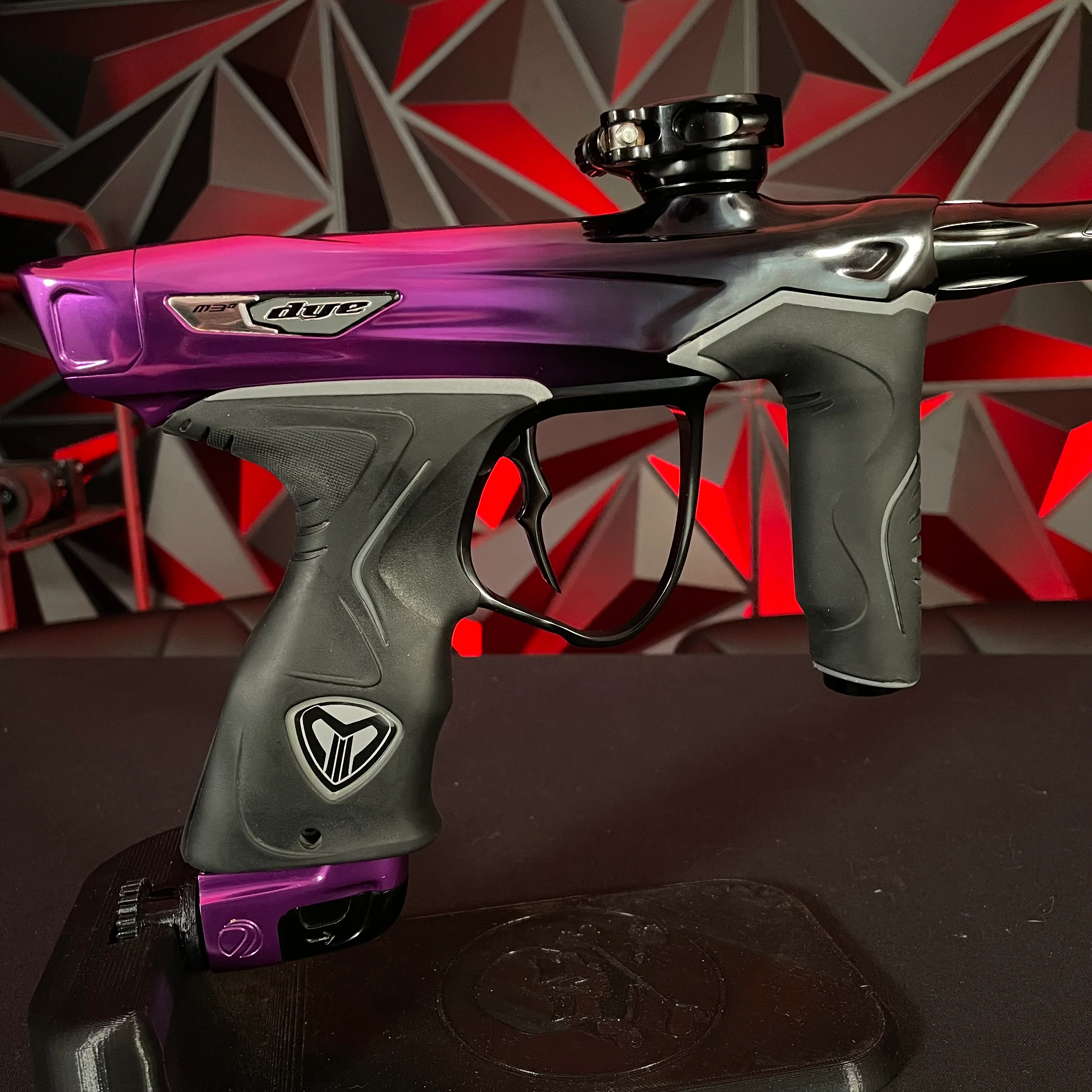 Used Dye M3+ Paintball Marker - Purple/Black Fade - Image 4
