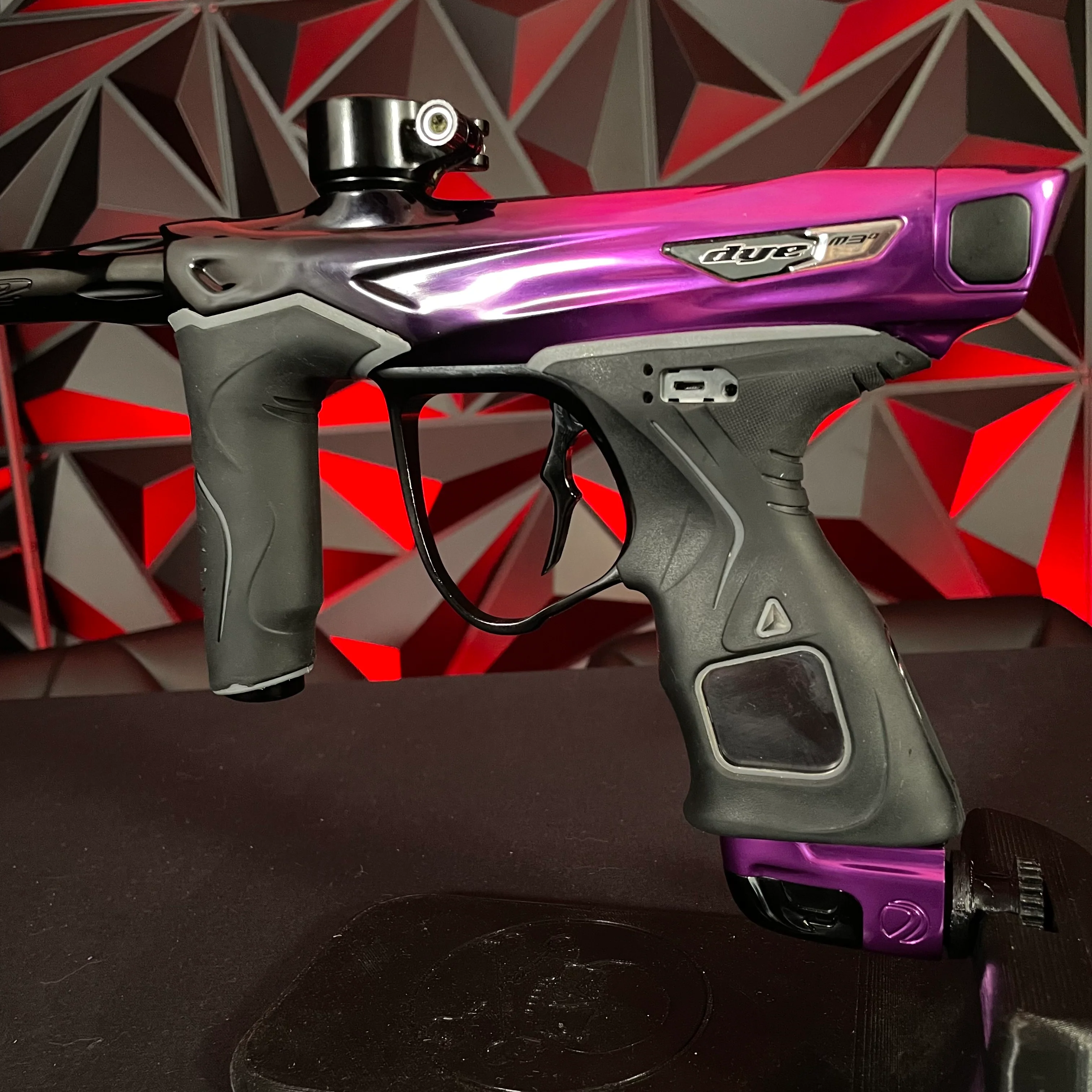 Used Dye M3+ Paintball Marker - Purple/Black Fade - Image 6