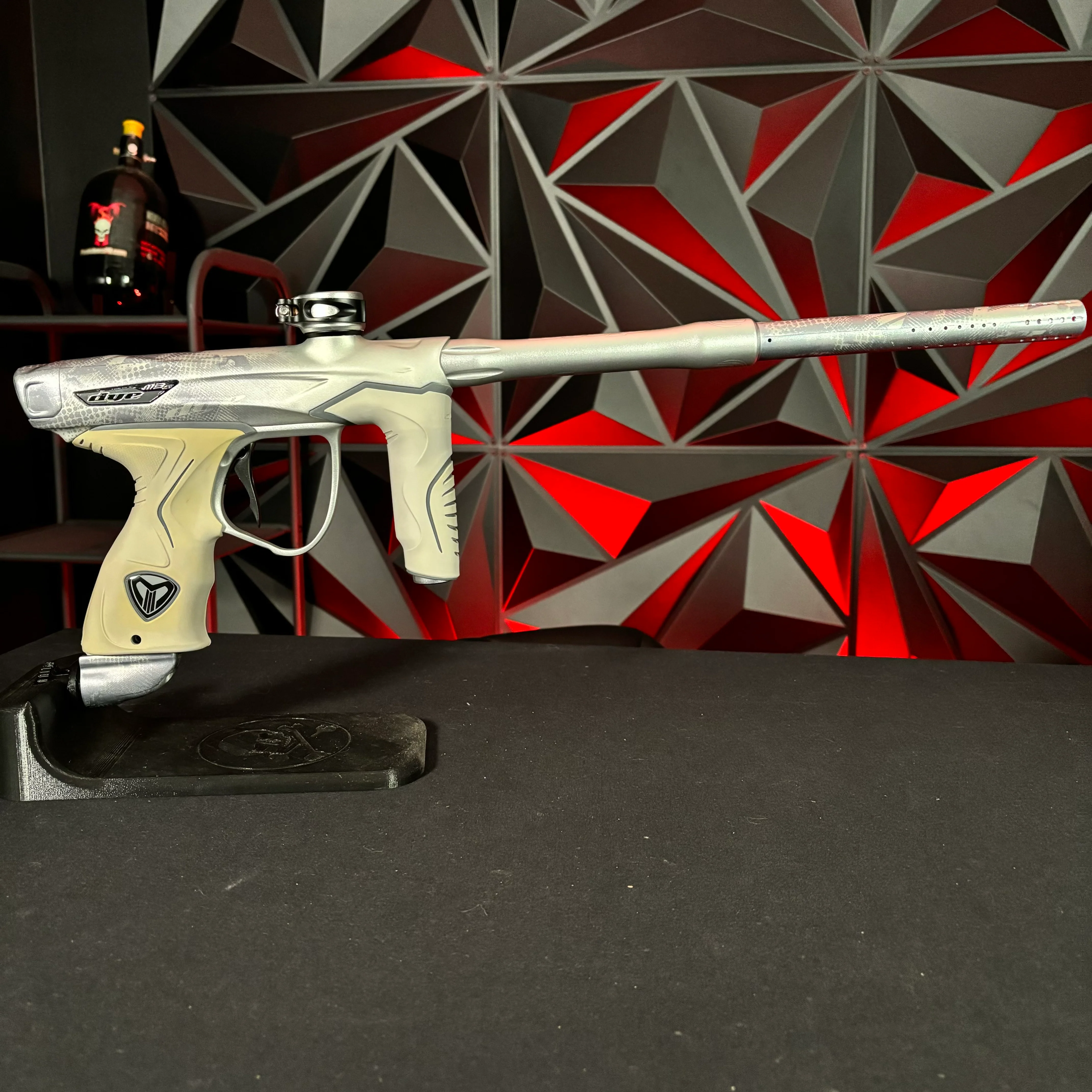 Used Dye M3S Paintball Gun - Whiteout w/M3+ Bolt Upgrade & MOSAir Charging Pad - Image 11