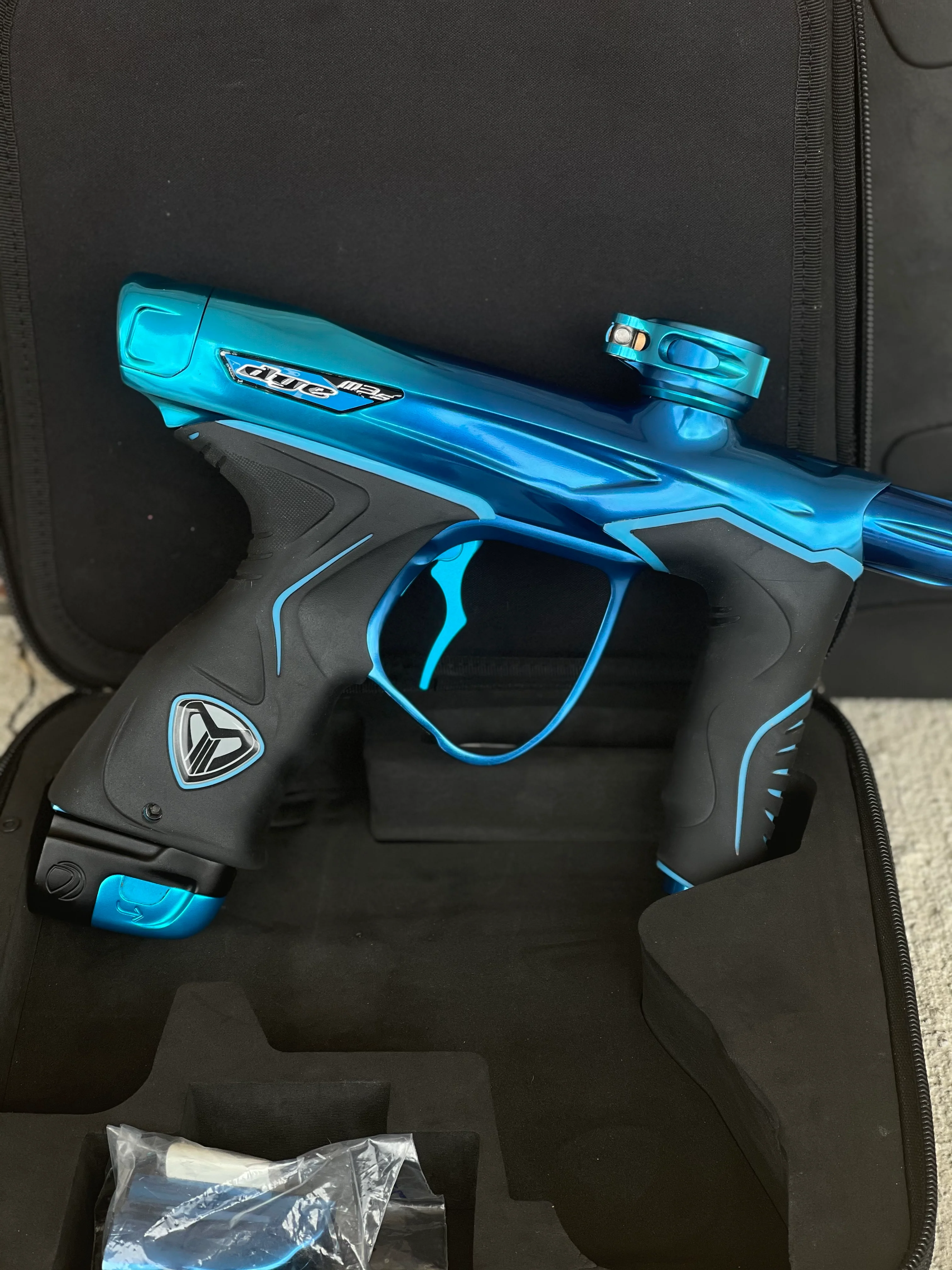 Used Dye M3S Paintball Marker - Deep Waters - Image 3