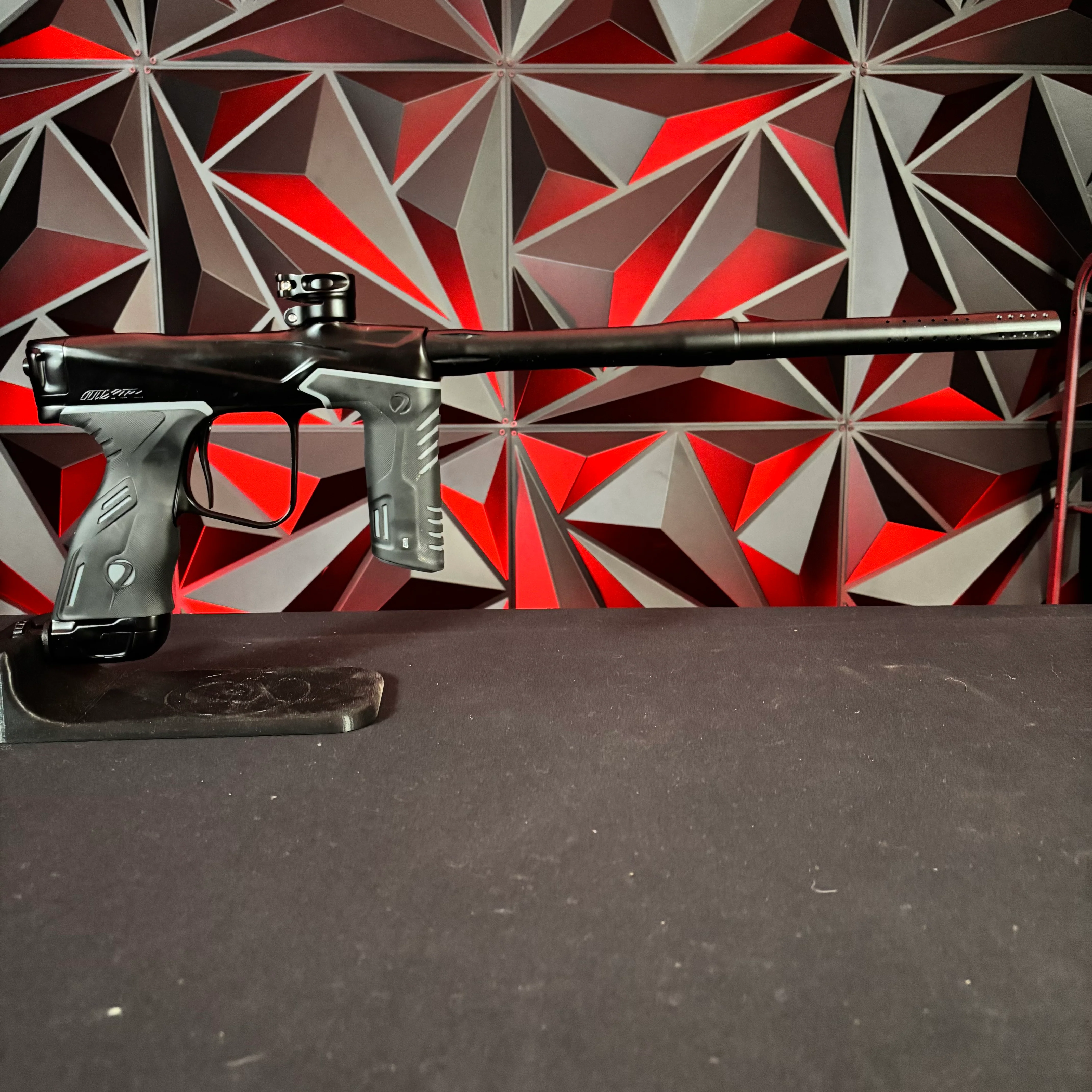 Used Dye MXR Paintball Gun - Onyx w/ V2 Upgrade Kit - Image 6
