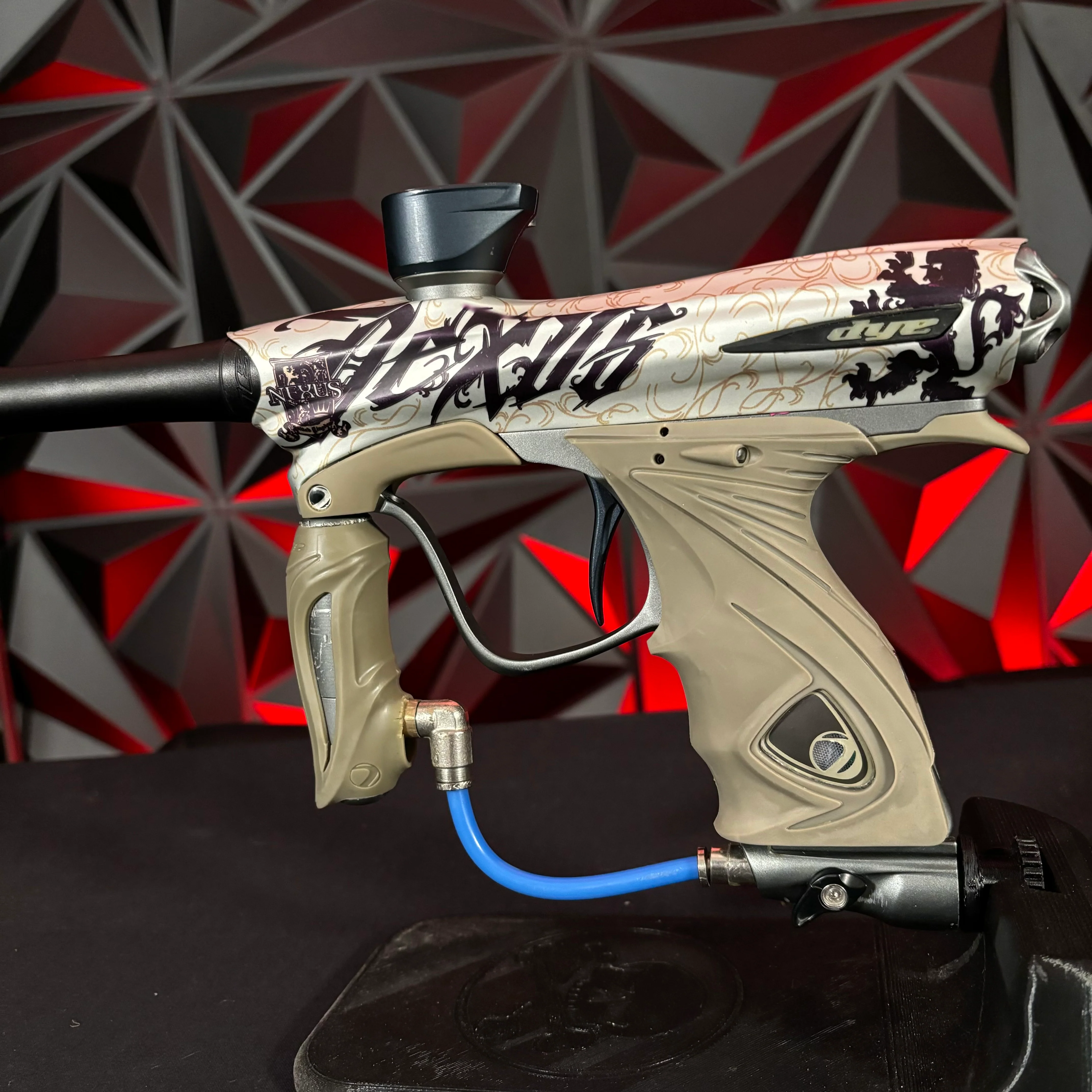 Used Dye NT11 Piantball Gun - Nexus - Image 3