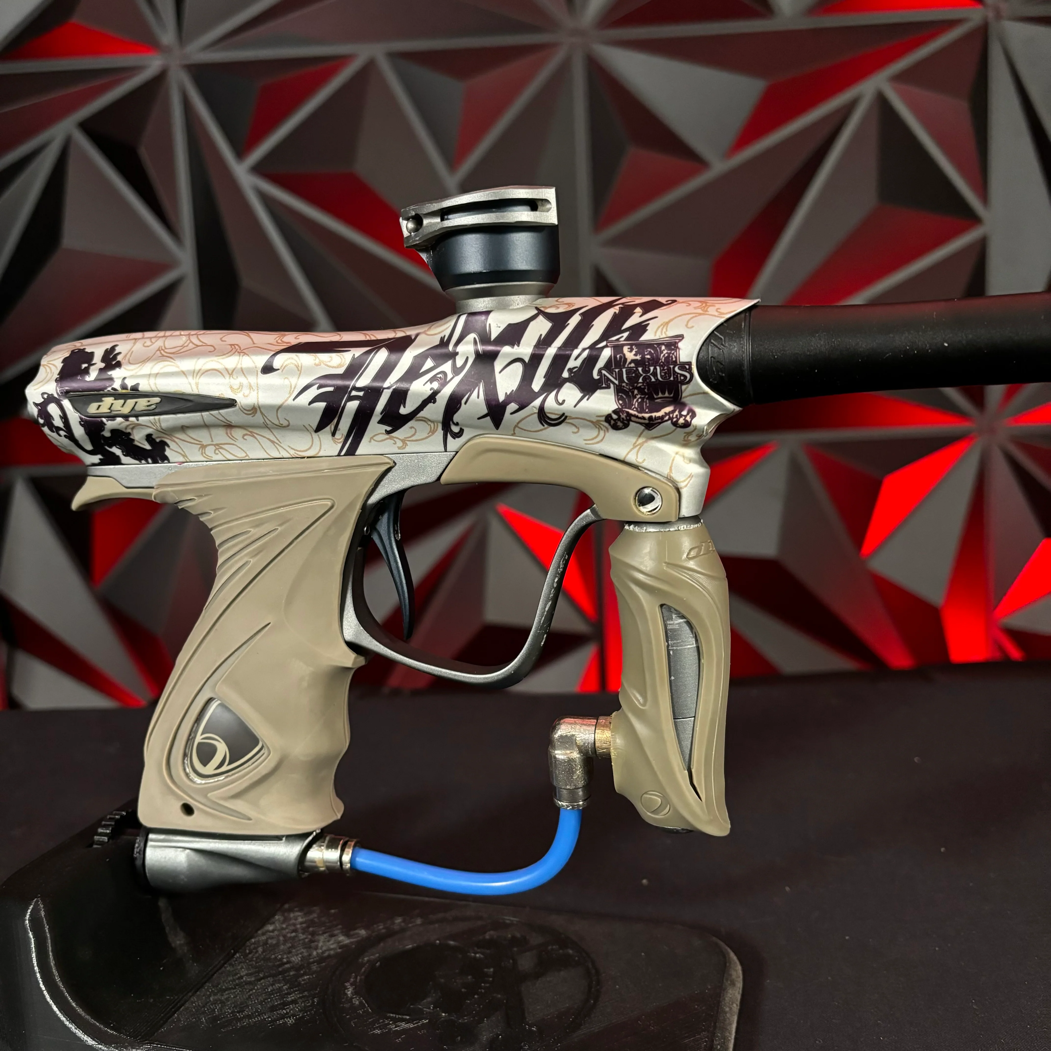 Used Dye NT11 Piantball Gun - Nexus - Image 4