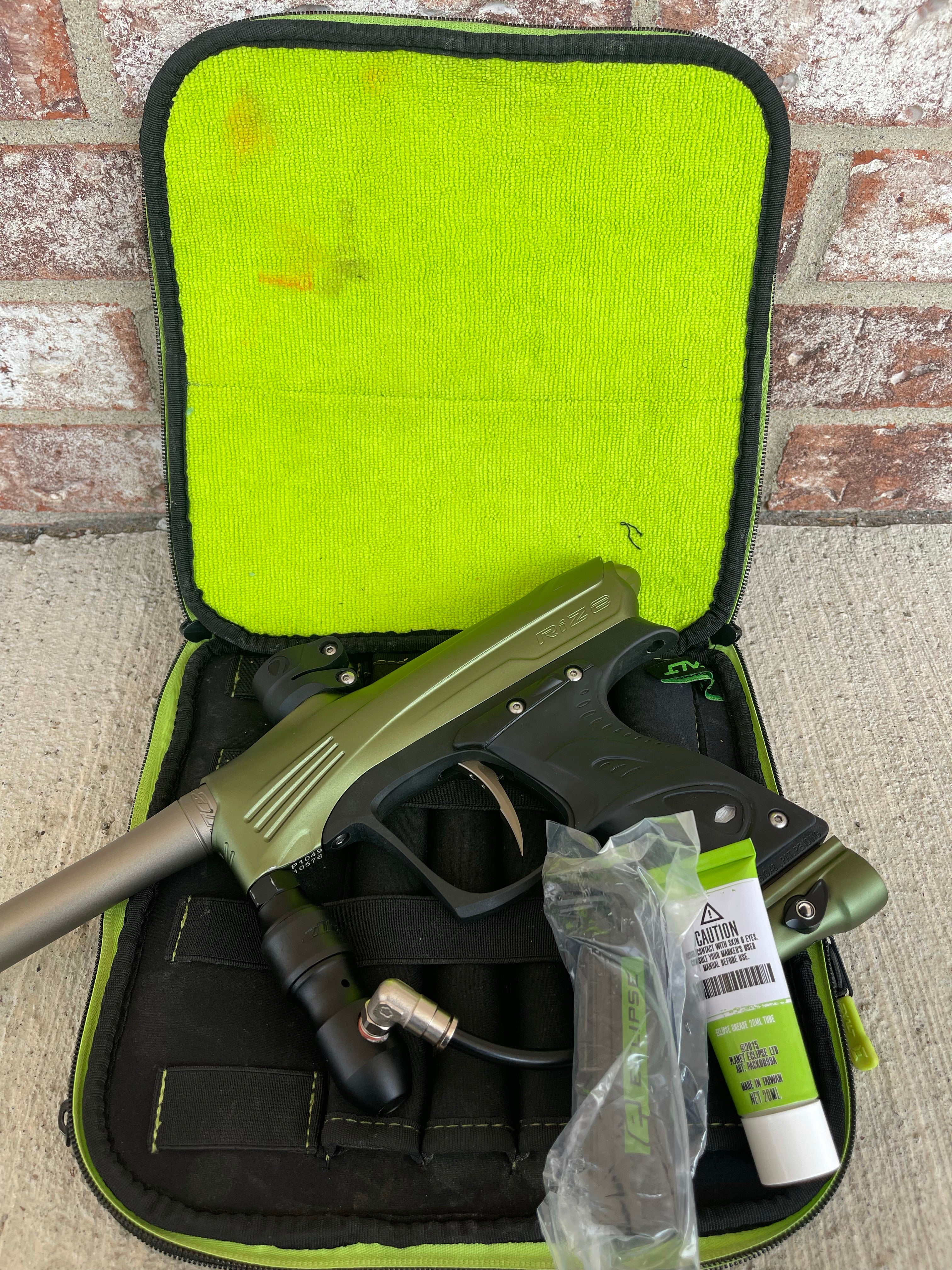 Used Dye Proto Rize Paintball Marker- Green / Bronze - Image 5