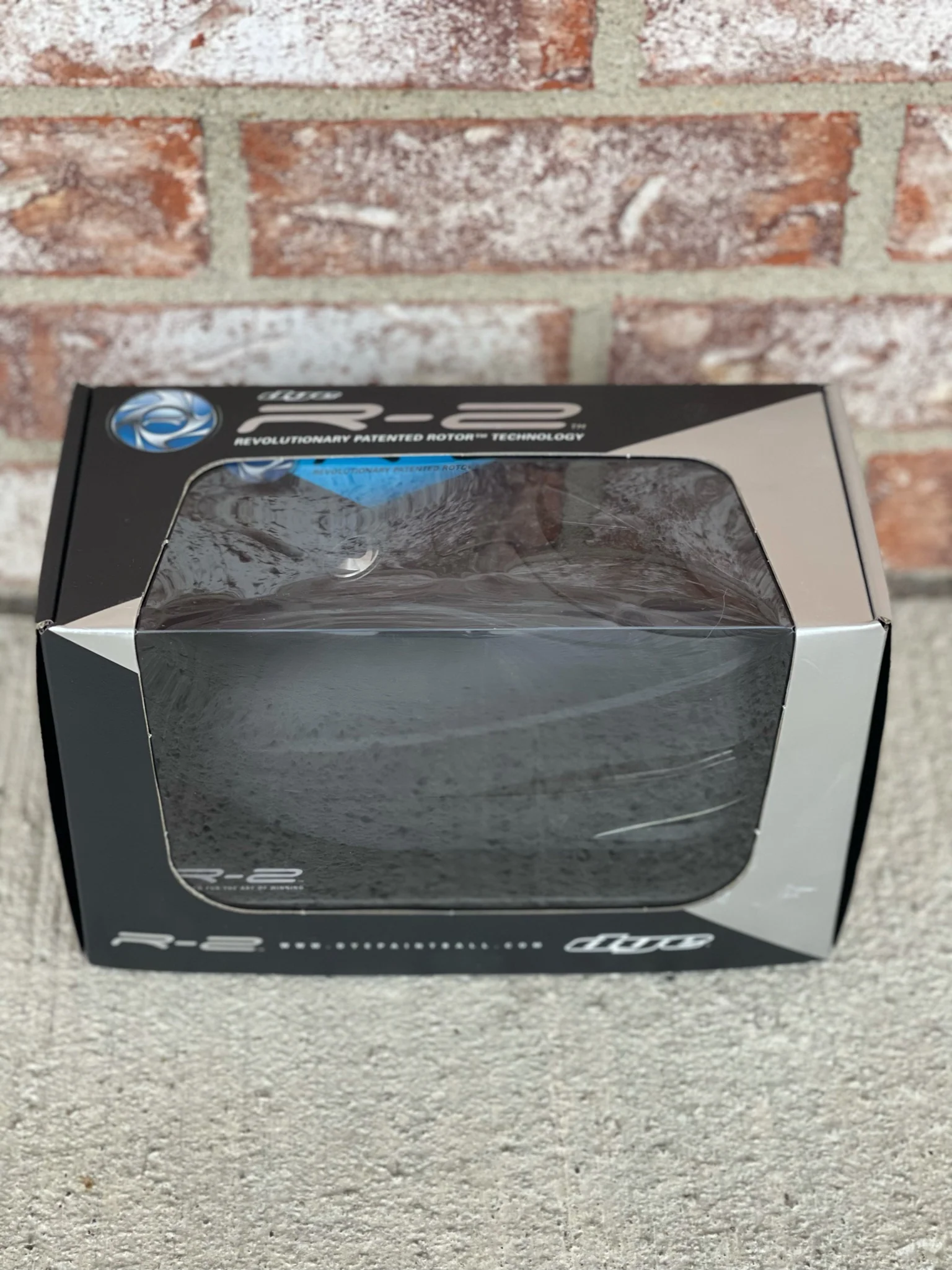 Used Dye R-2 Paintball Loader - Black/Black with Black Quick Feed - Image 6