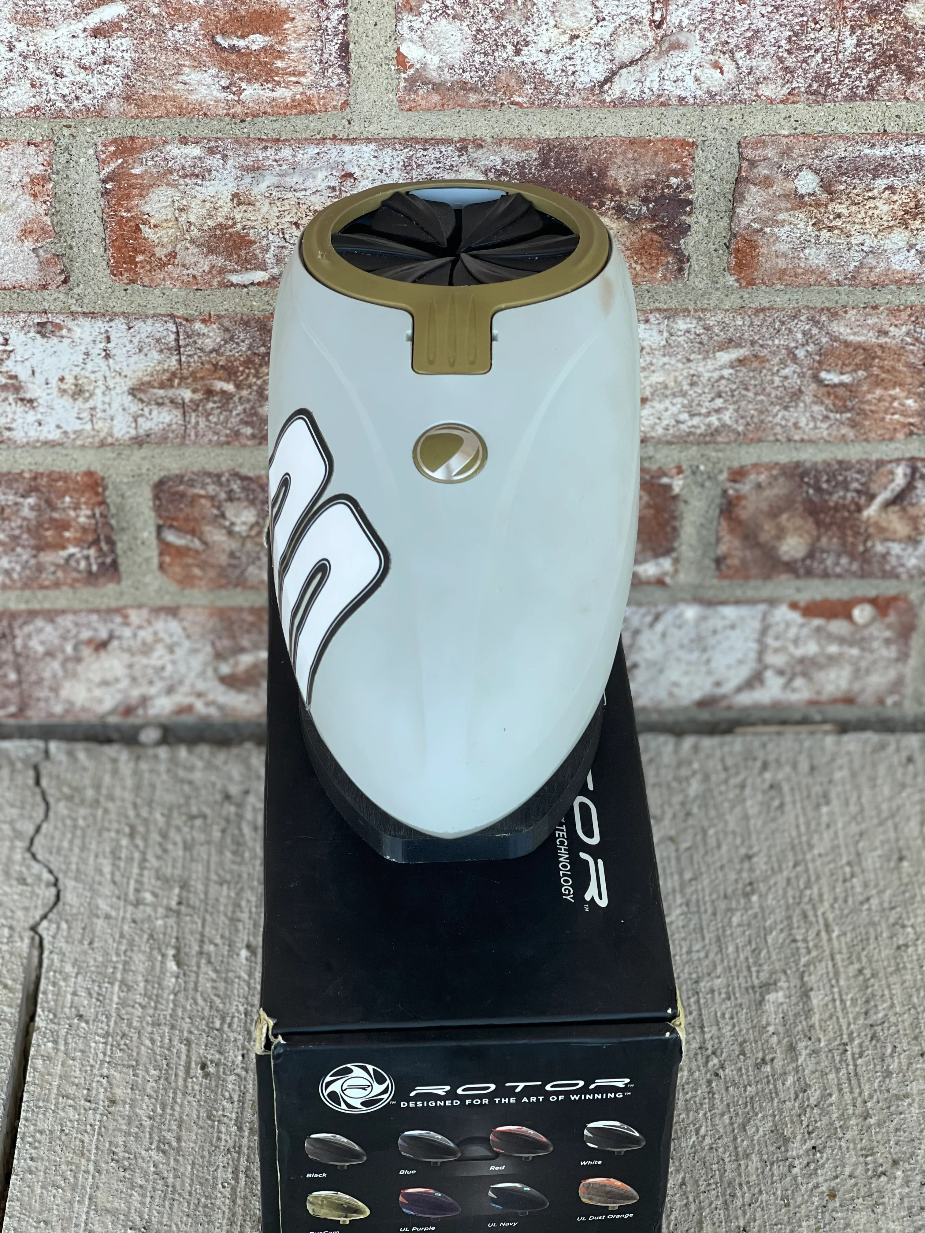 Used Dye R-2 Paintball Loader - White with Olive/Black Speed Feed - Image 3