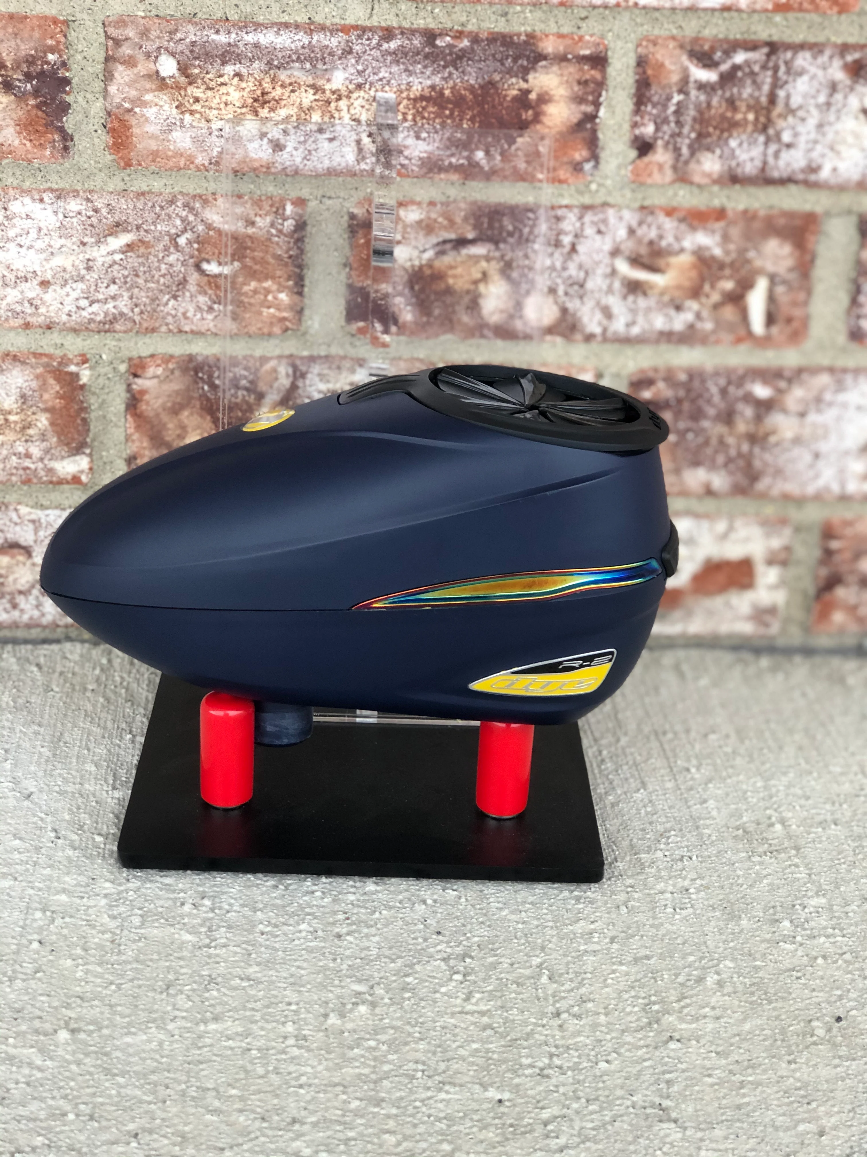 Used Dye R2 Paintball Loader with Quick Speed Feed - Image 2