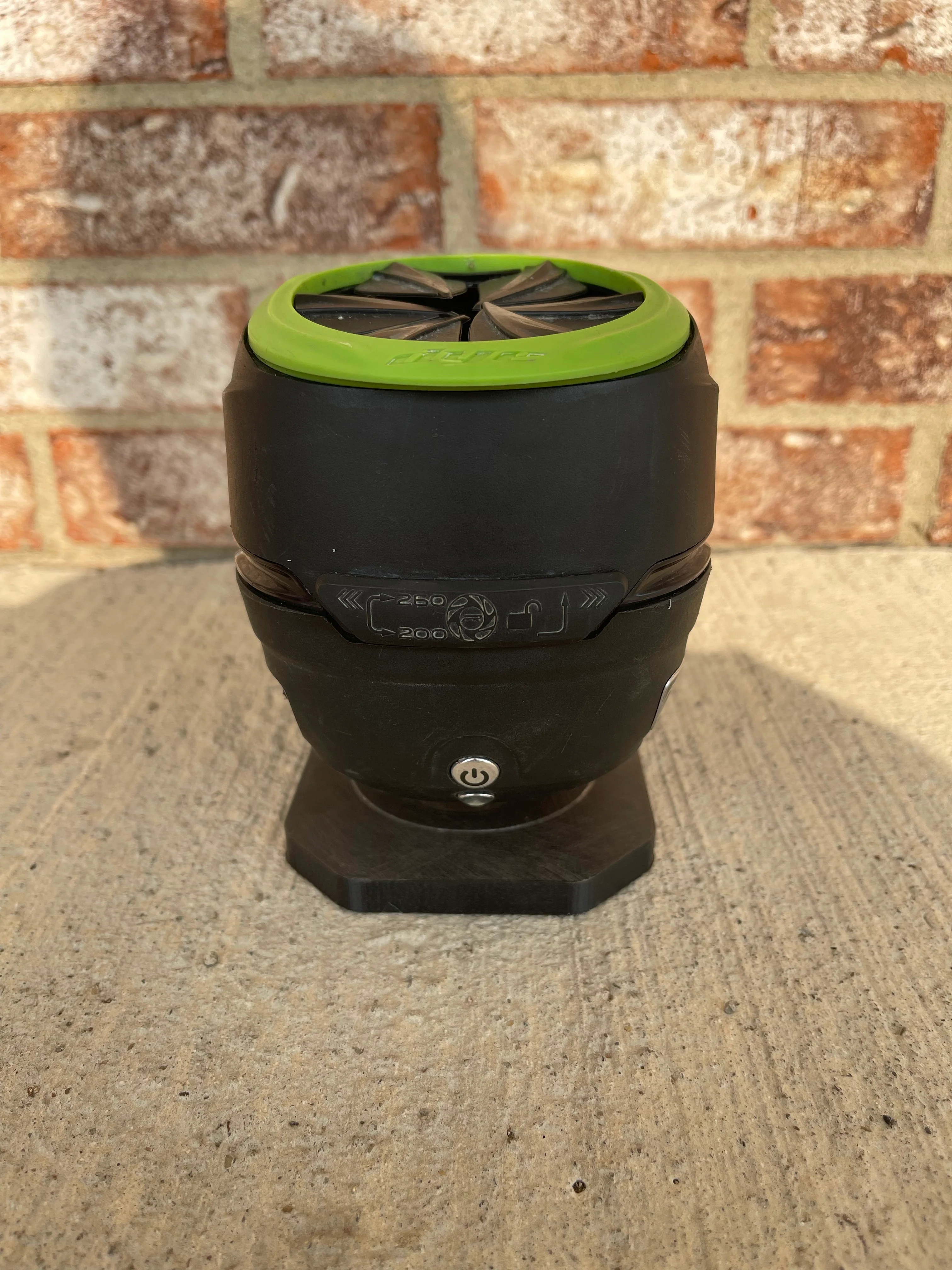 Used Dye R2 Paintball Loader - Black - Image 2