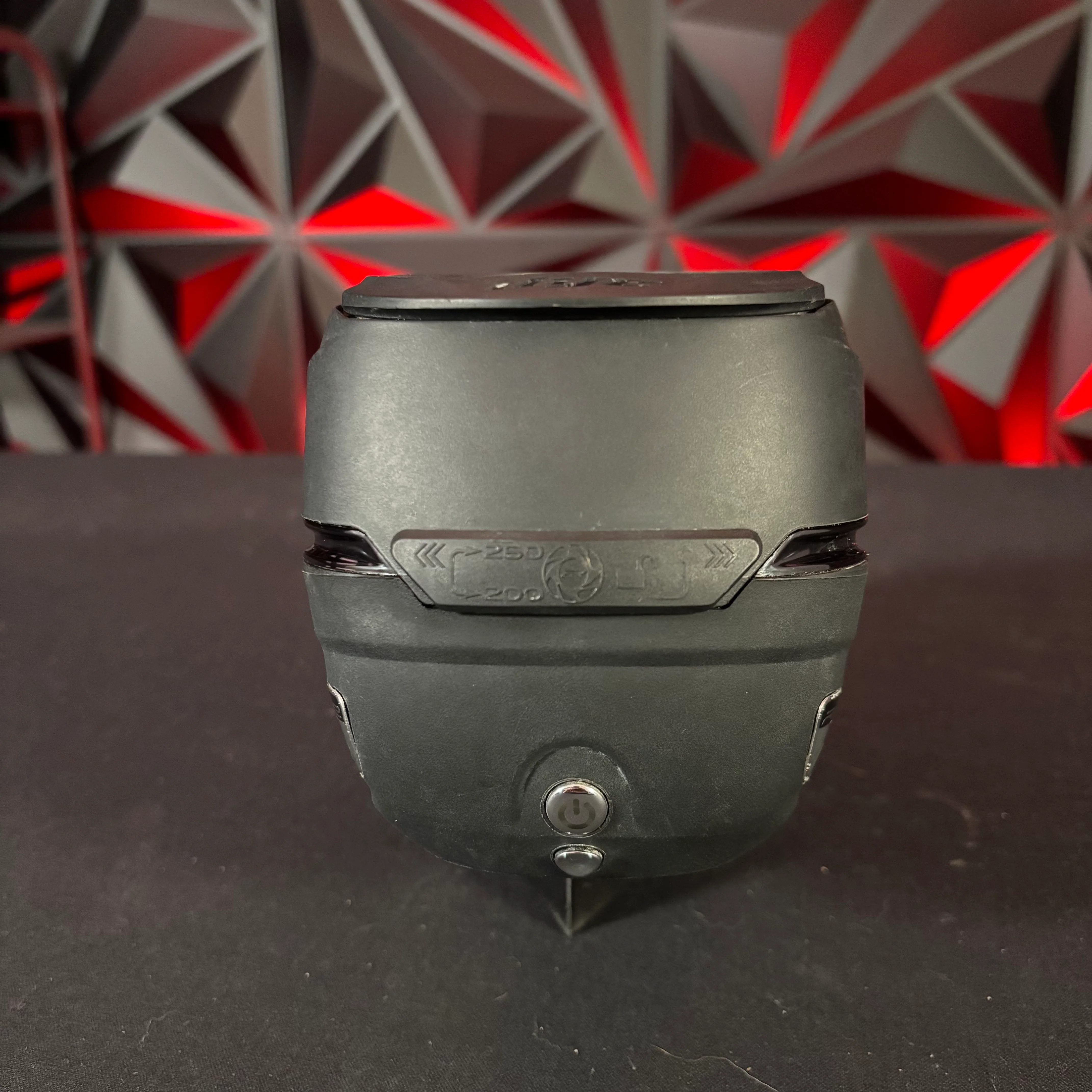 Used Dye R2 Paintball Loader - Black /w speedfeed - Image 4