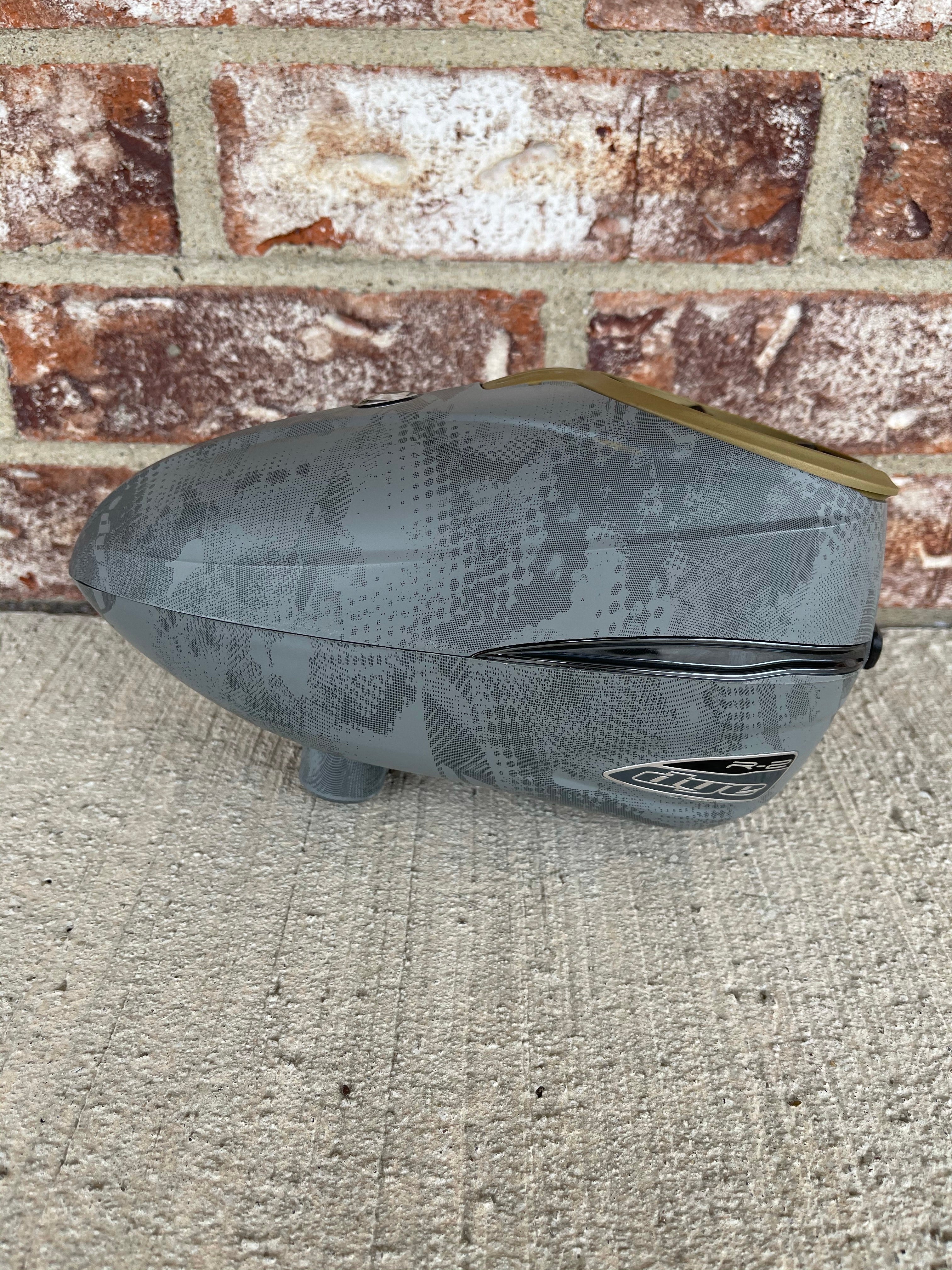 Used Dye R2 Paintball Loader - Blackout - Image 2