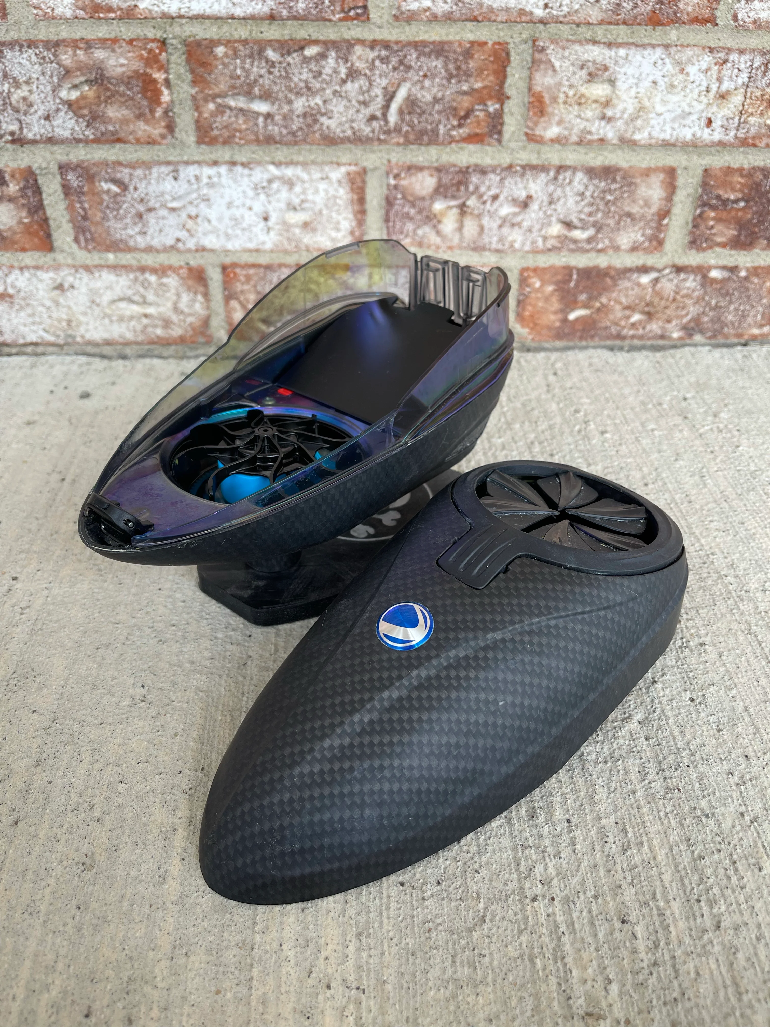 Used Dye R2 Paintball Loader - Carbon / Blue - Image 4