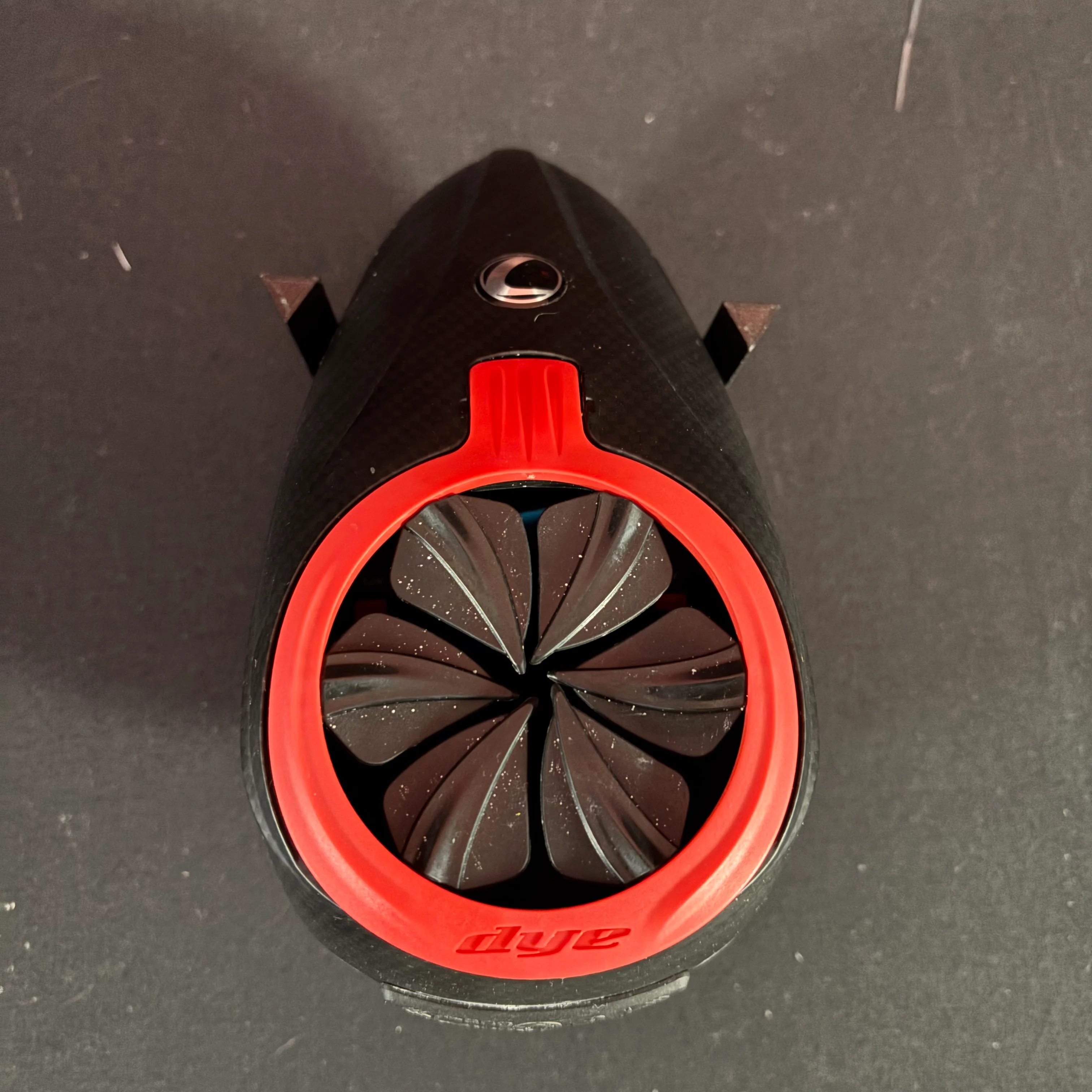 Used Dye R2 Paintball Loader - Carbon w/ Red Quickfeed - Image 3