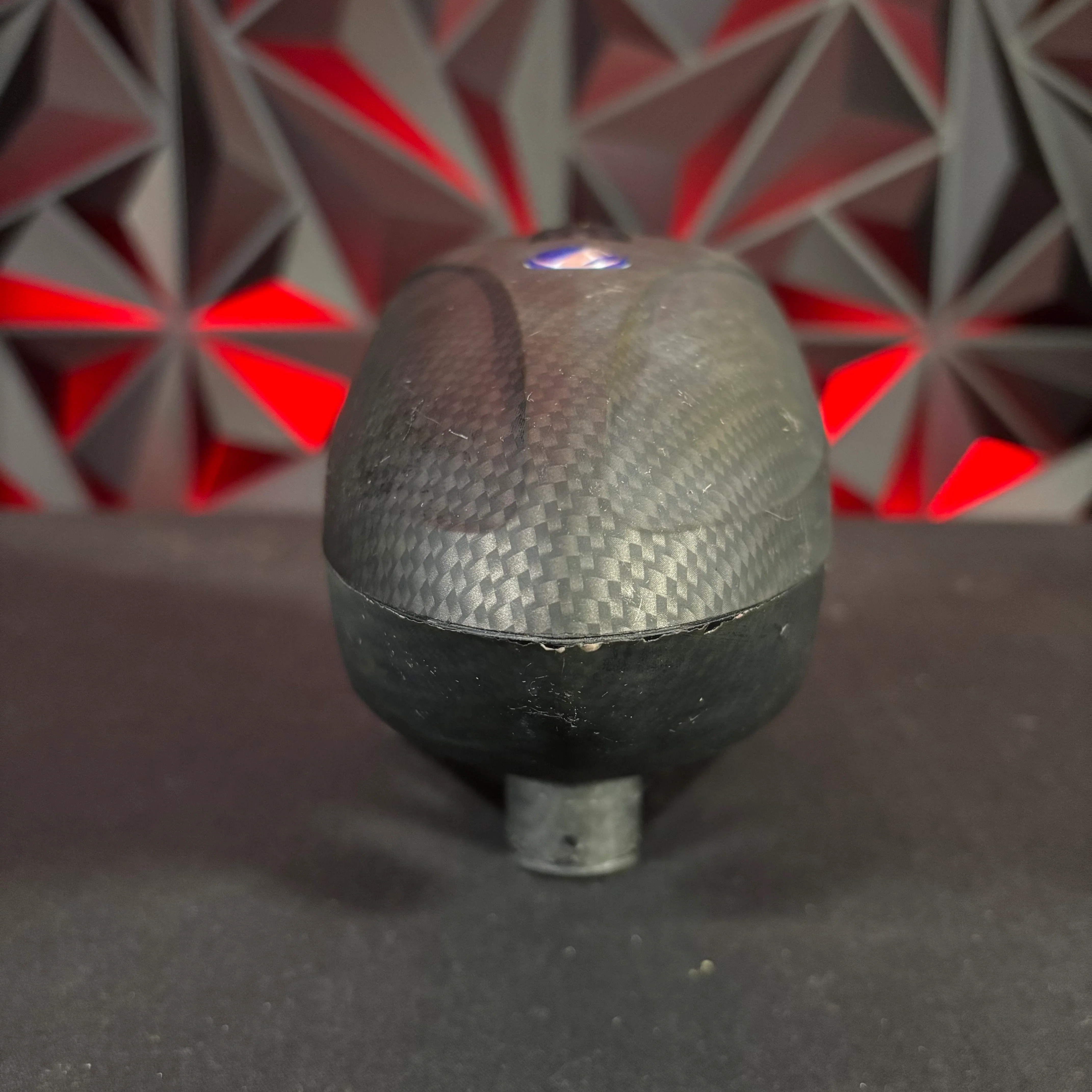Used Dye R2 Paintball Loader - Carbon/Blue Black Ice  w/Rain Lid - Image 4
