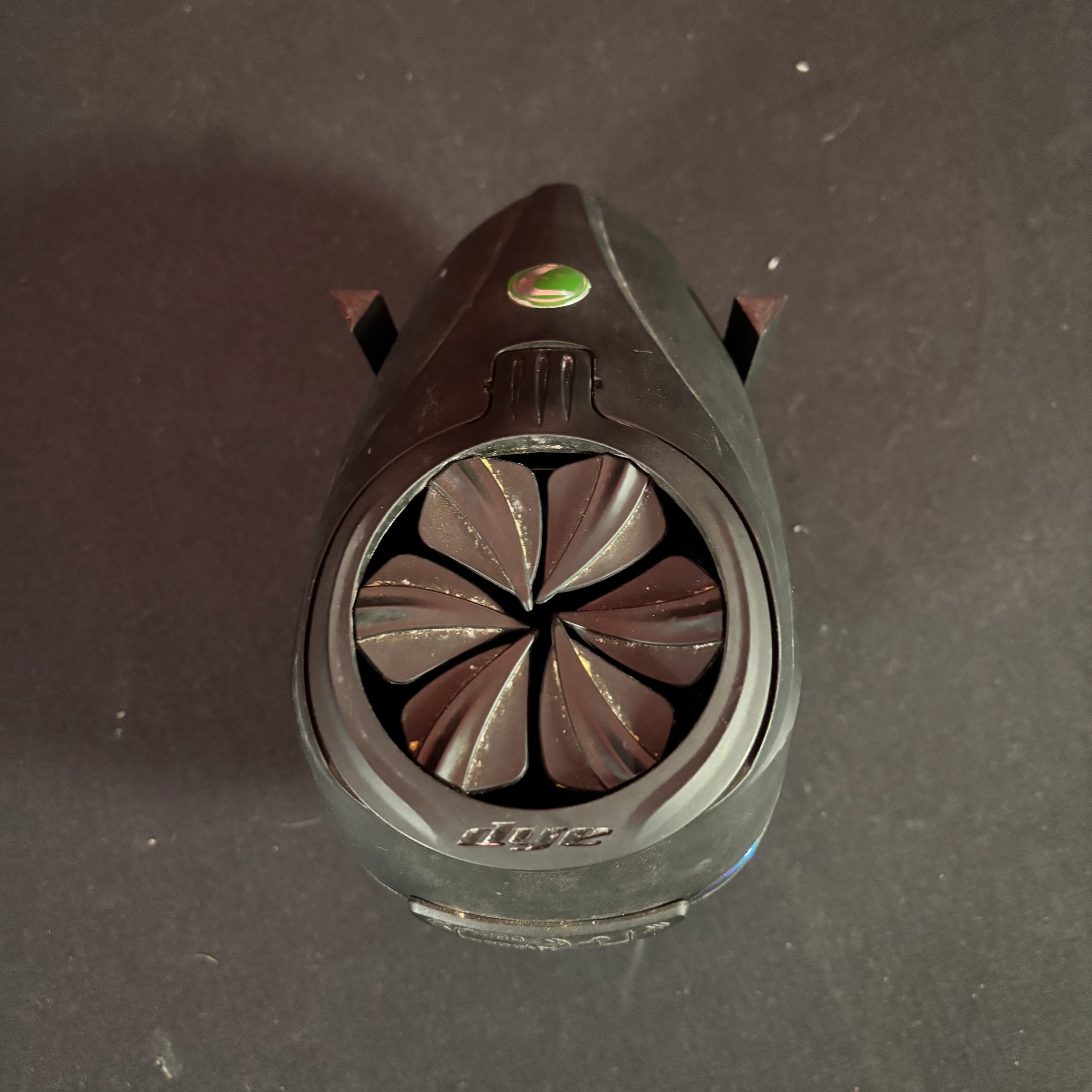 Used Dye R2 Paintball Loader - Green - Image 3
