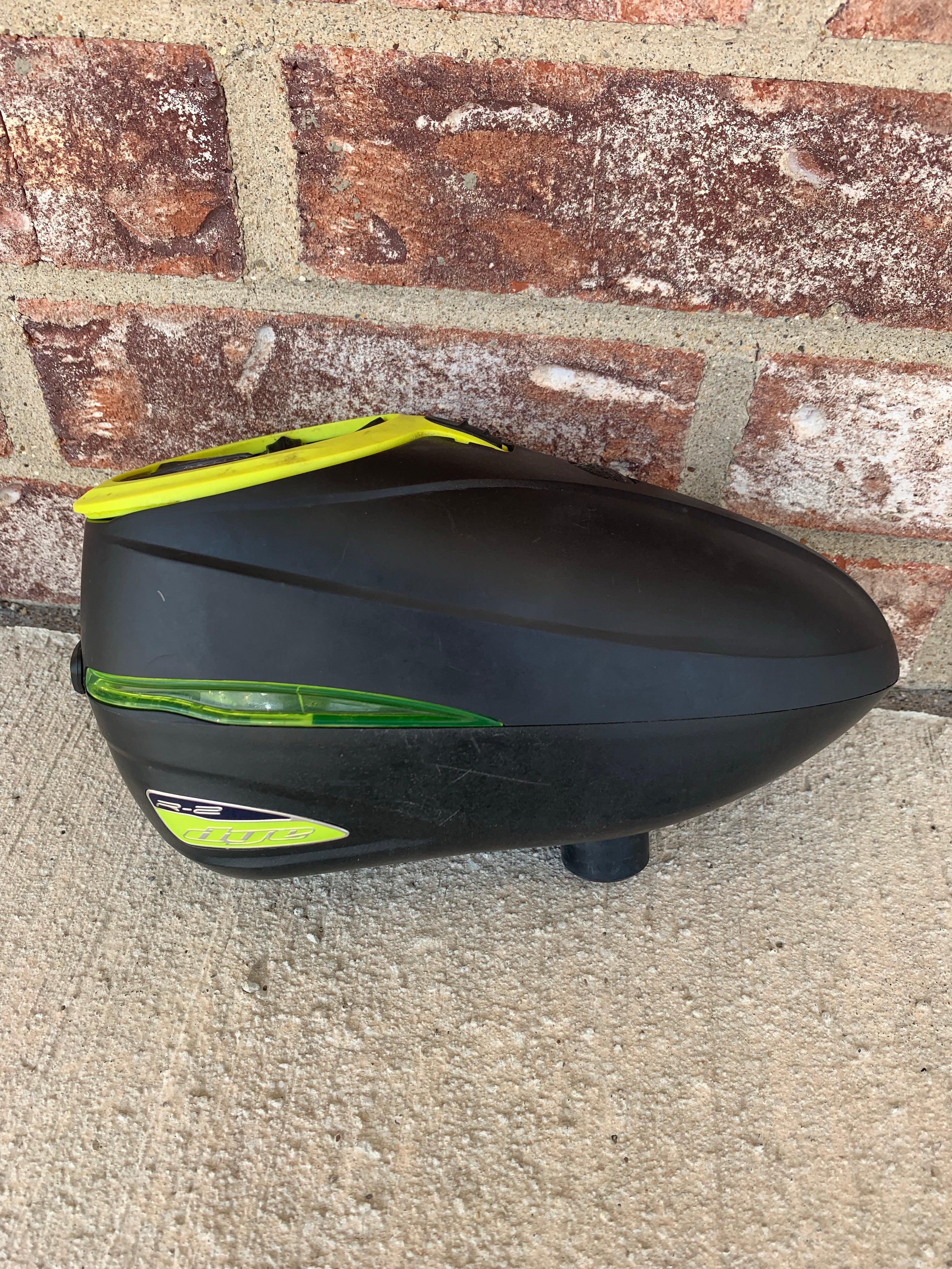 Used Dye R2 Paintball Loader- Yellow - Image 2