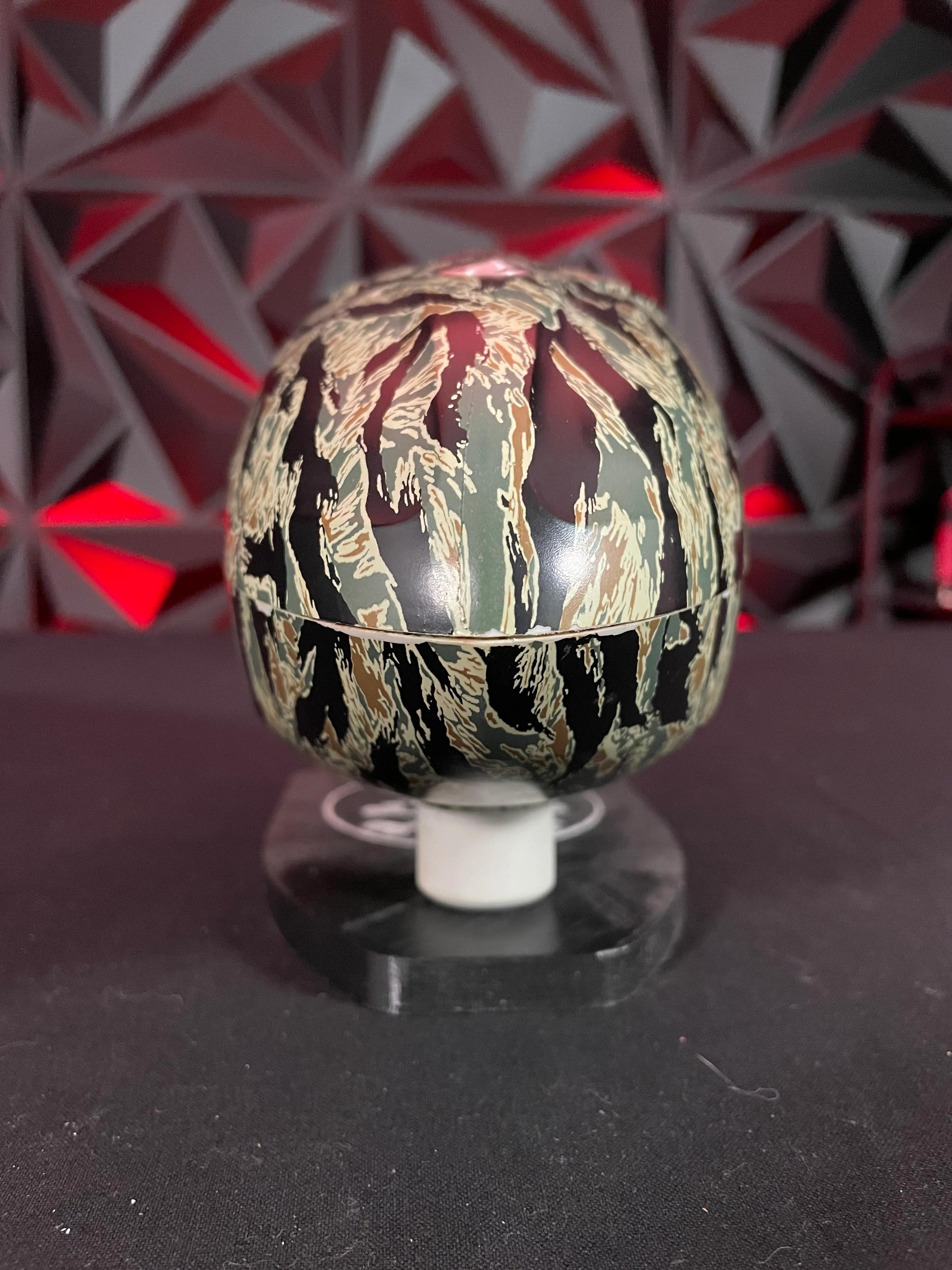 Used Dye Rotor R2 Paintball Loader - Tyger Stripe Camo w/ Speedfeed - Image 4
