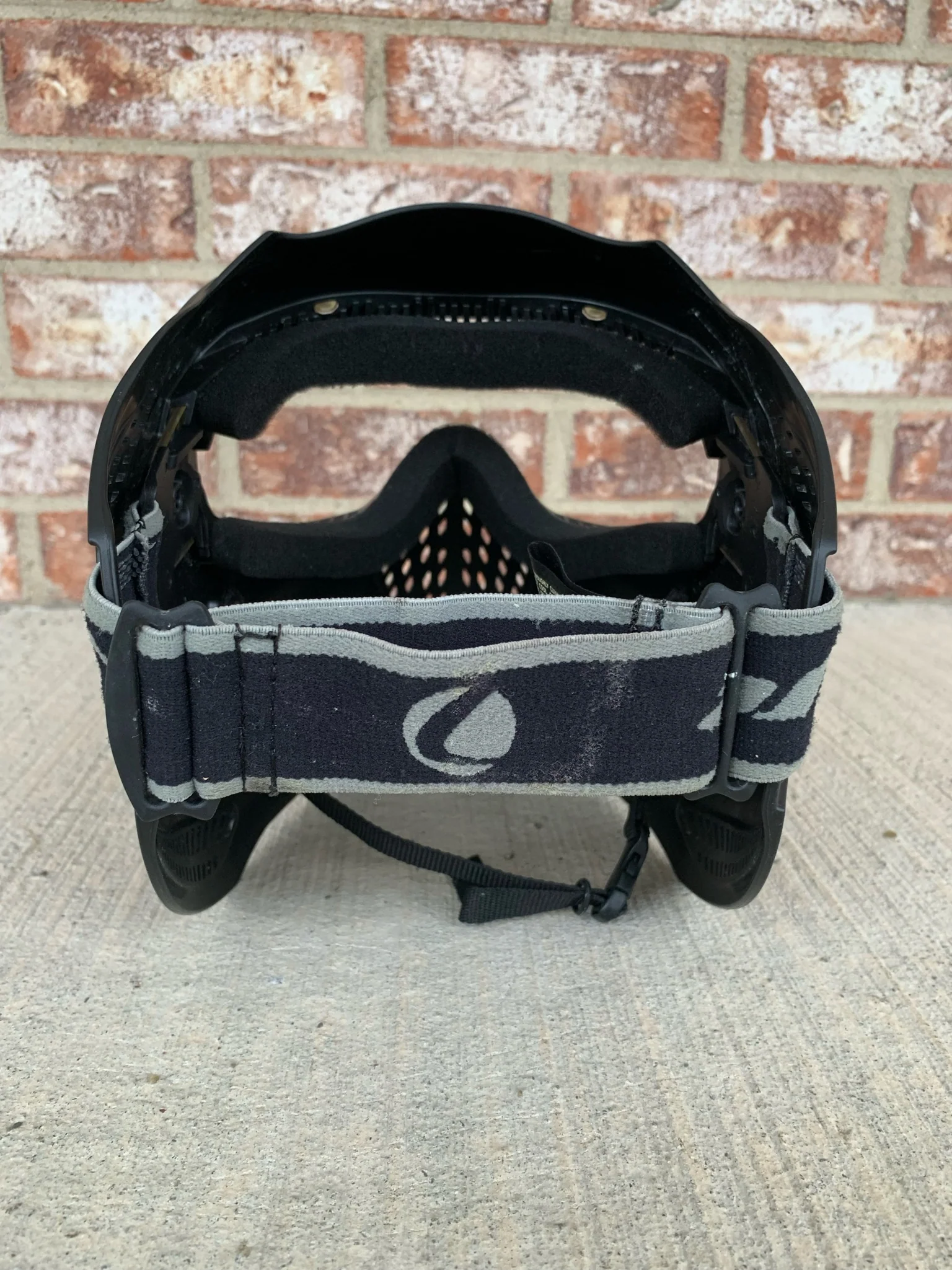 Used Dye SE Paintball Mask - Black - Image 2
