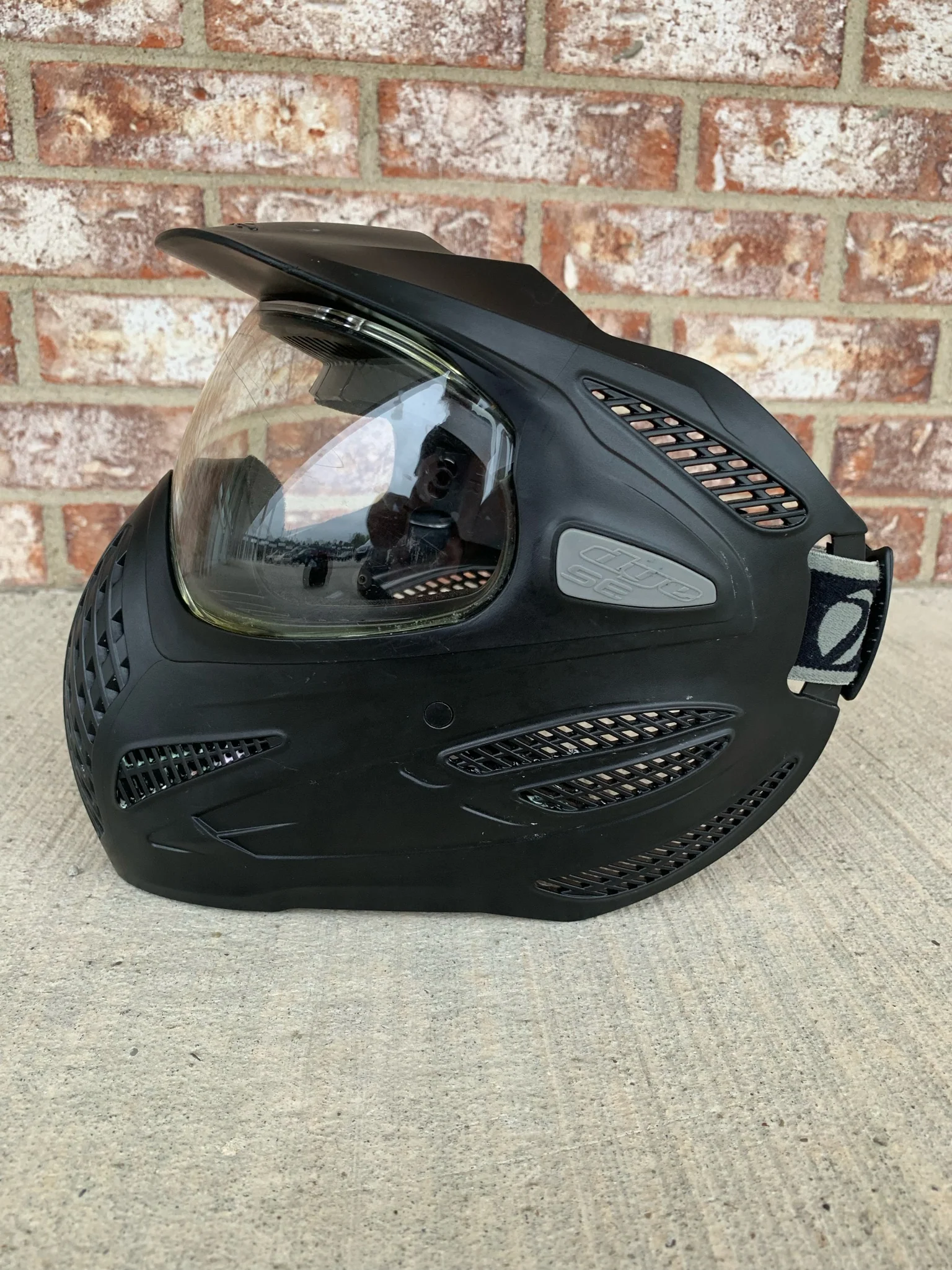 Used Dye SE Paintball Mask - Black - Image 3