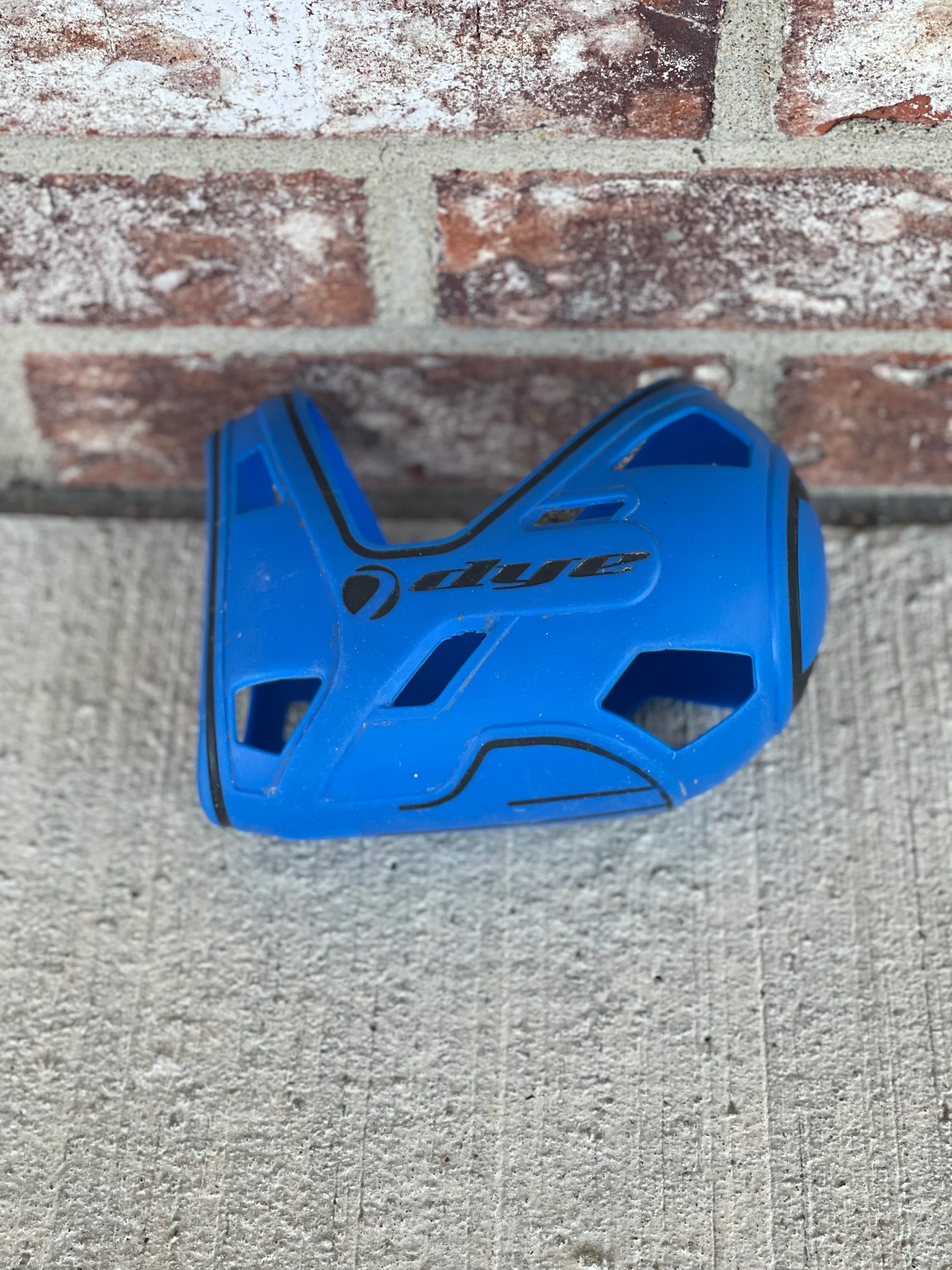 Used Dye Tank Cover - Blue - Image 2