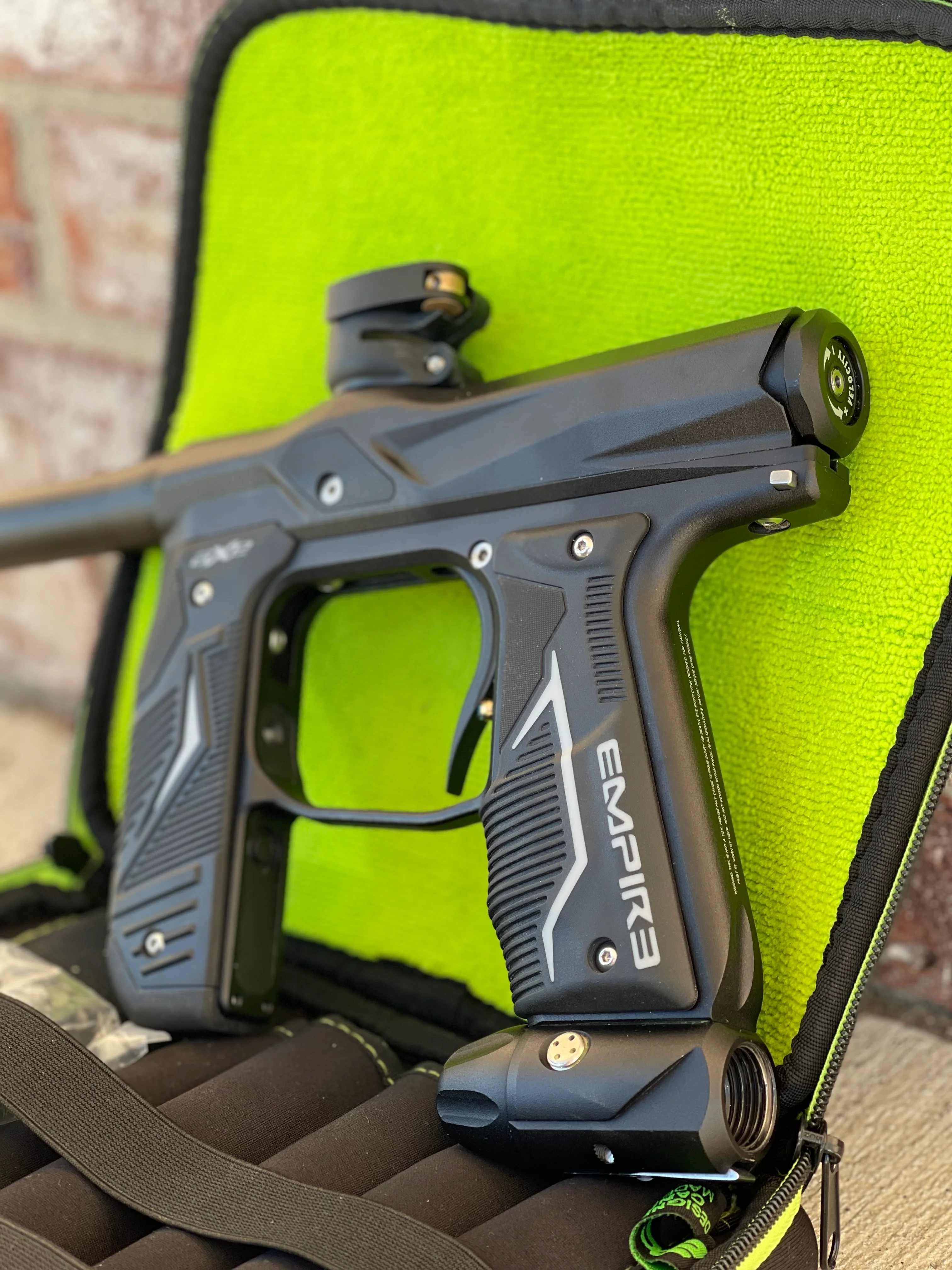 Used Empire Axe 2.0 Paintball Gun - Black - Image 4