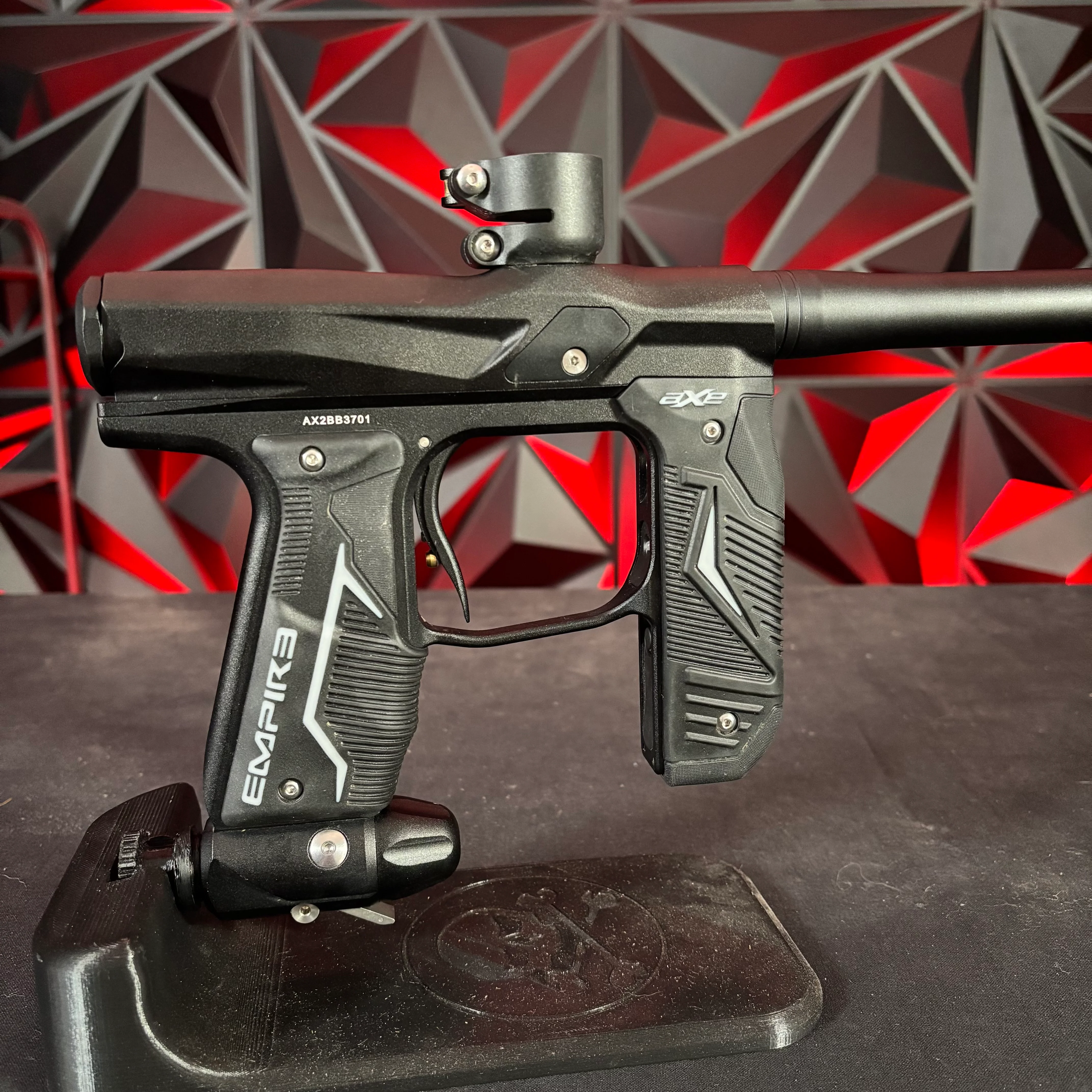 Used Empire Axe 2.0 Paintball Gun - Black - Image 4