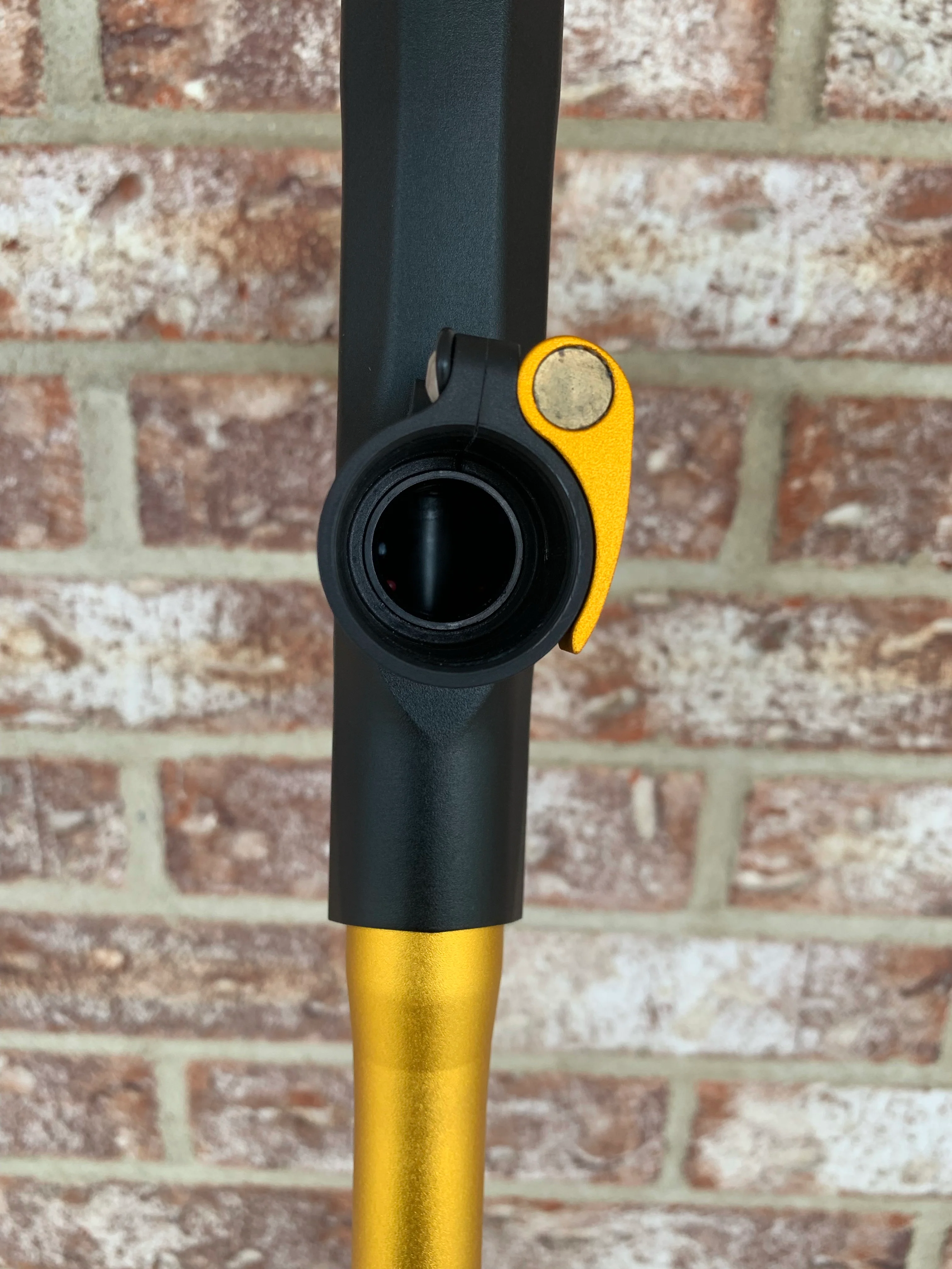 Used Empire Axe 2.0 Paintball Gun - Black / Gold - Image 7