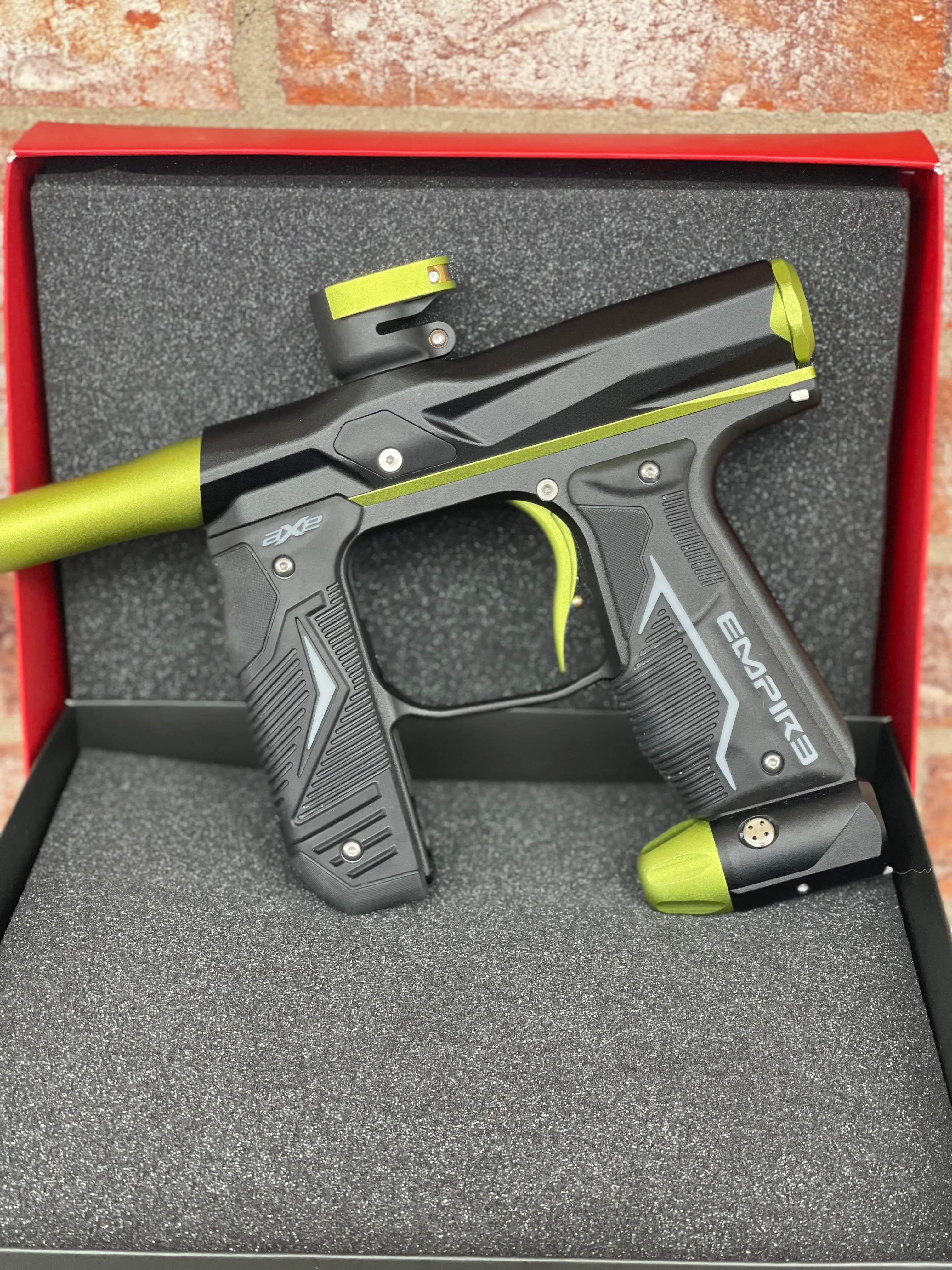 Used Empire Axe 2.0 Paintball Gun - Black w/Lime Accents - Image 6