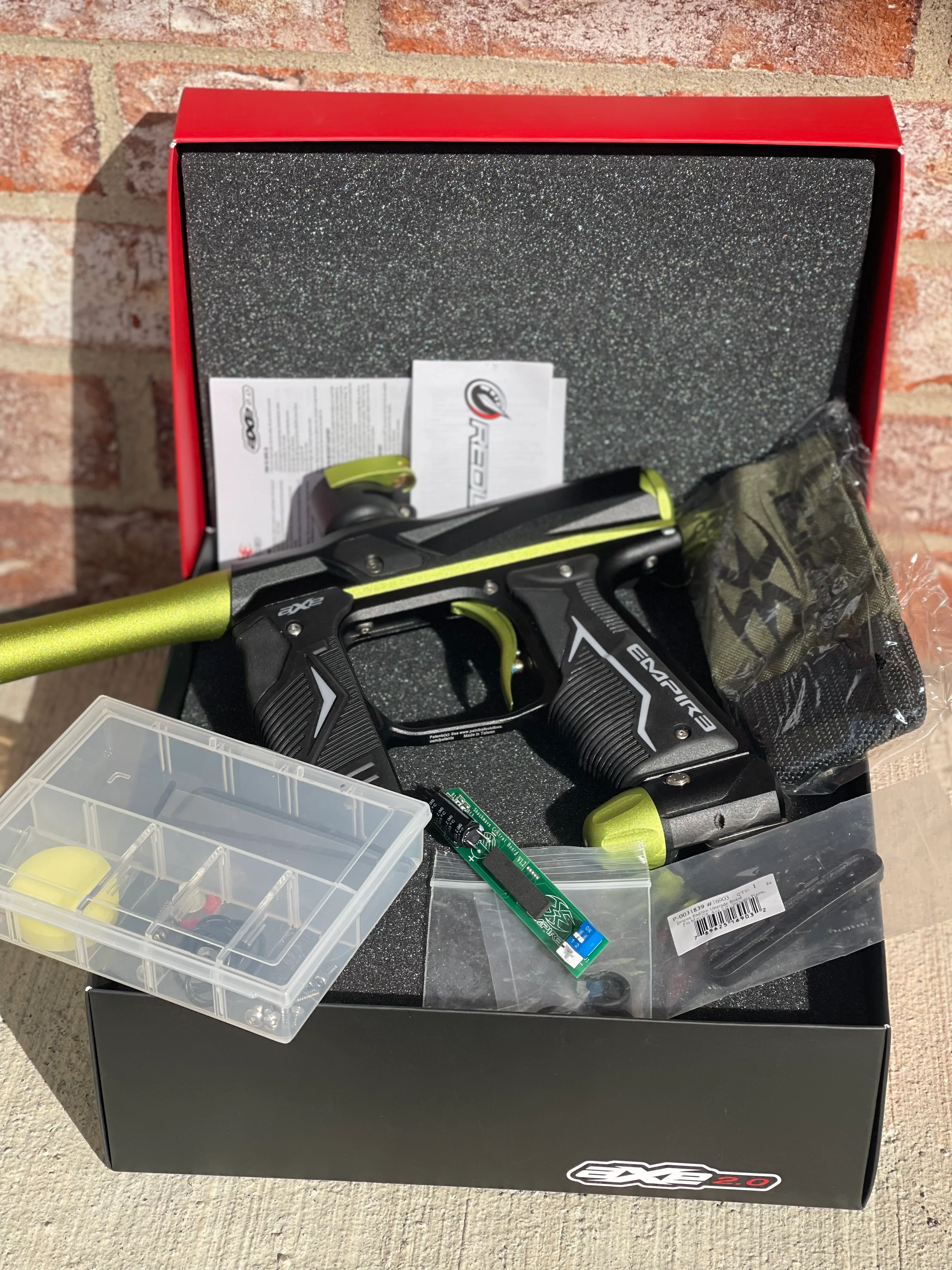 Used Empire Axe 2.0 Paintball Gun - Black w/Lime Accents - Image 7
