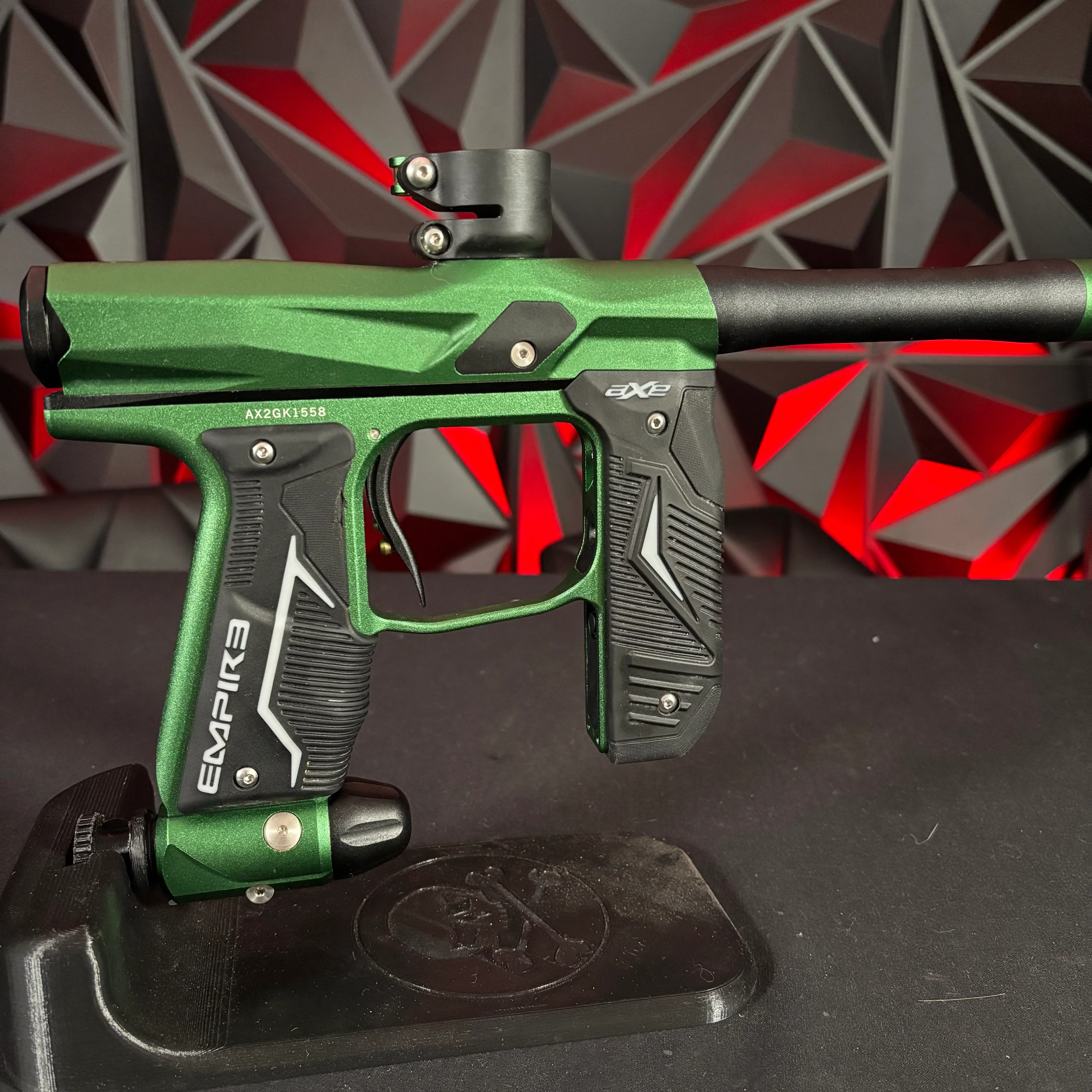 Used Empire Axe 2.0 Paintball Gun - Green/ Black - Image 2