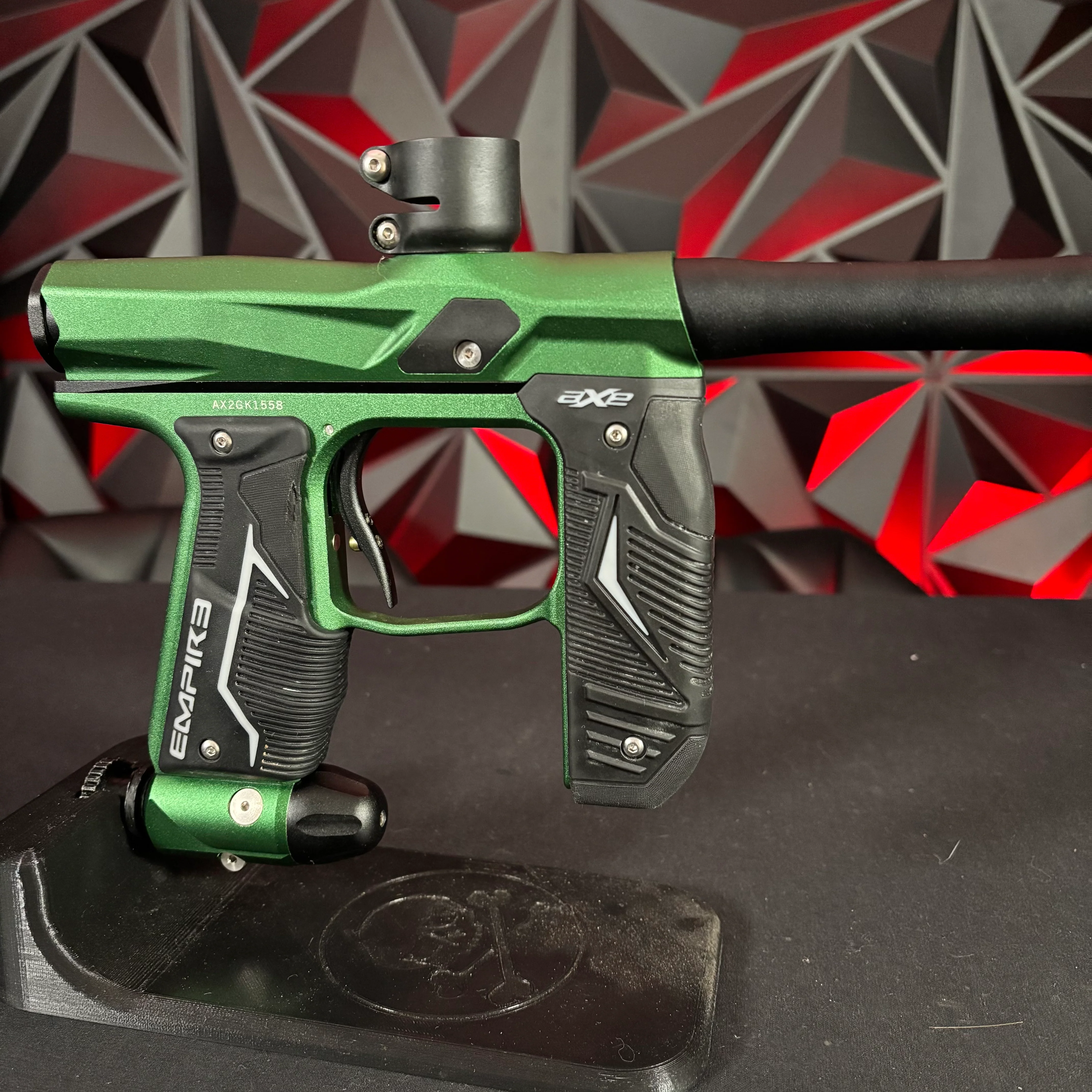 Used Empire Axe 2.0 Paintball Gun - Green/ Black - Image 3