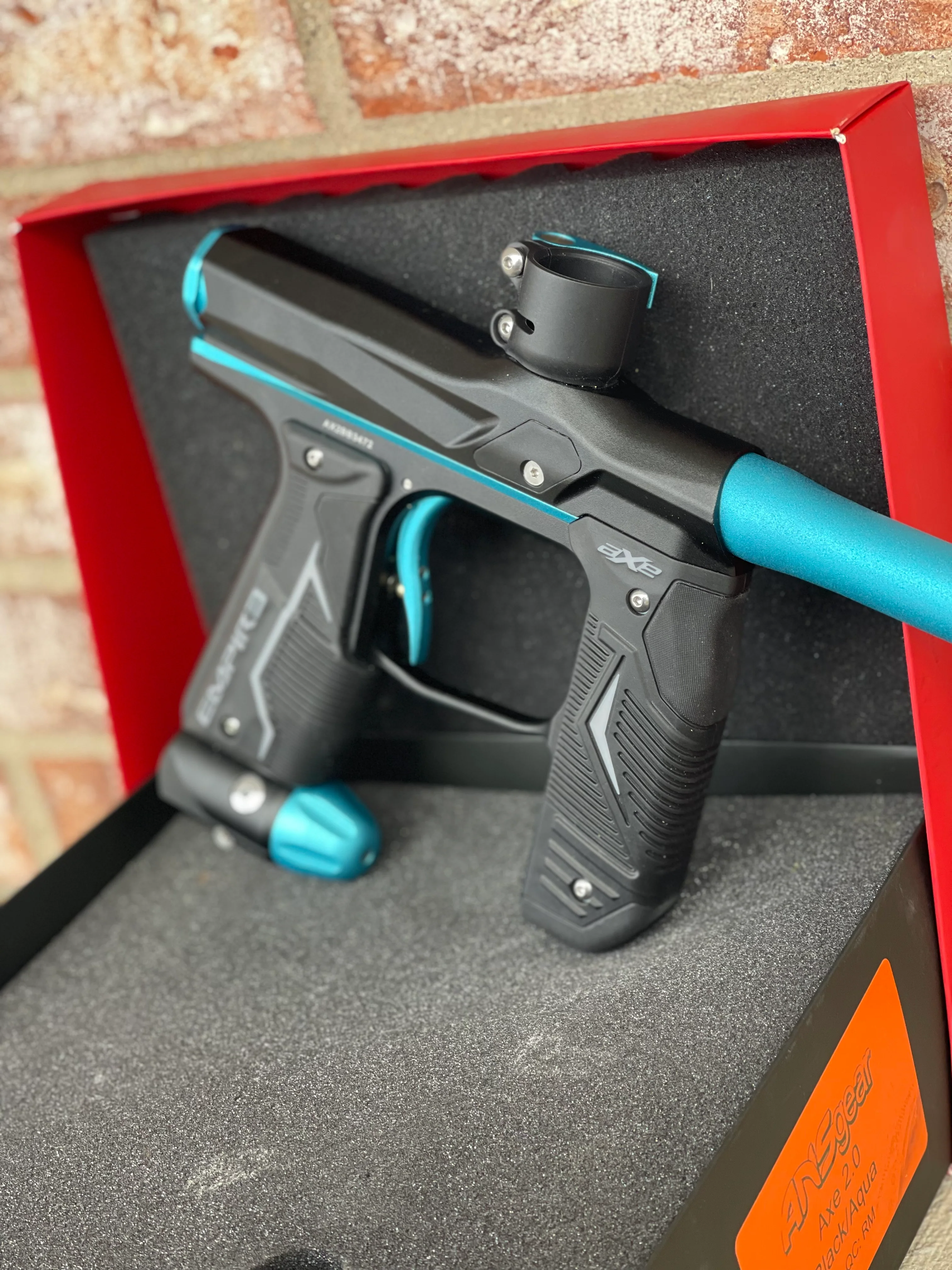 Used Empire Axe 2.0 Paintball Gun - Black w/Teal Accents - Image 3