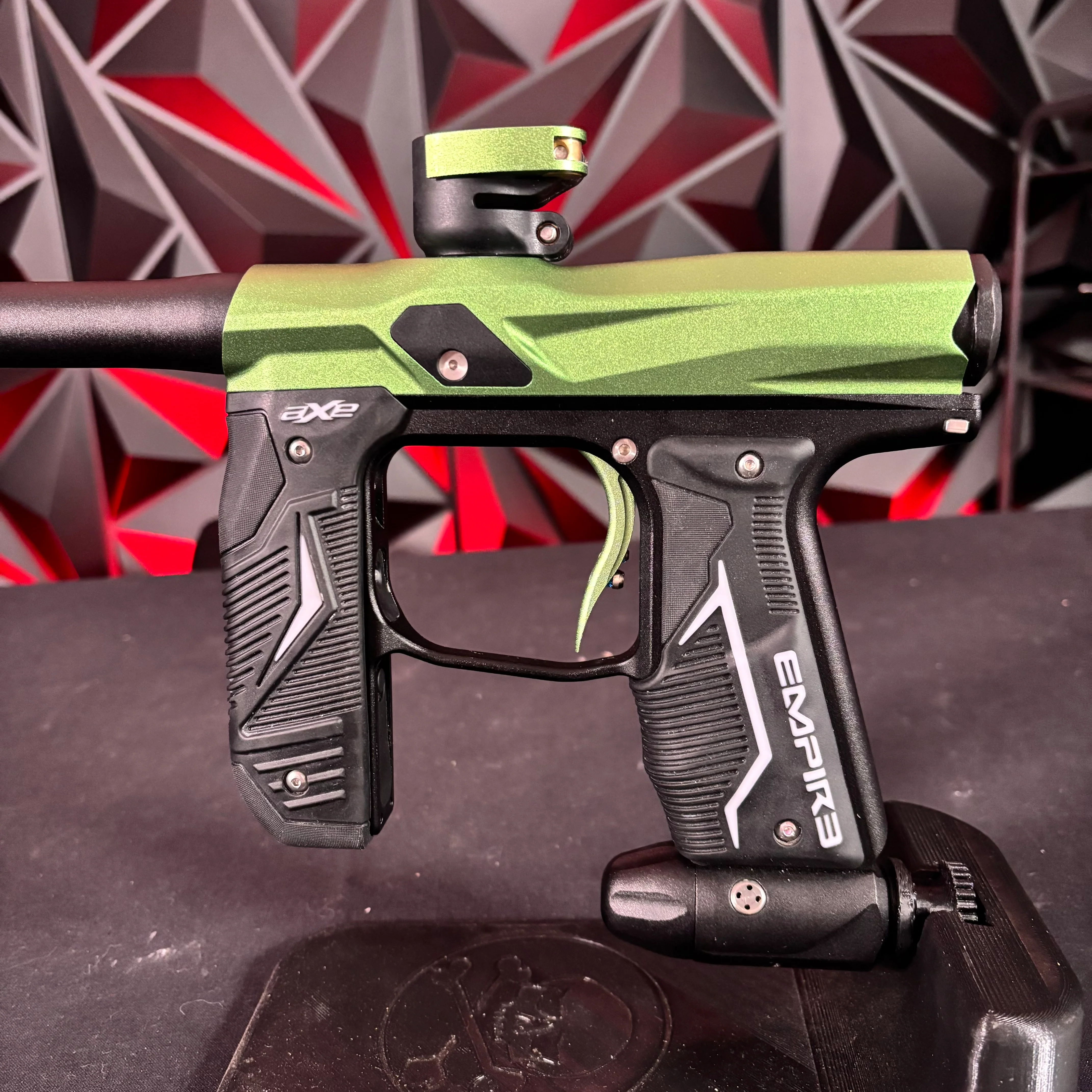 Used Empire Axe 2.0 Paintball Gun - Green/ Black - Image 4