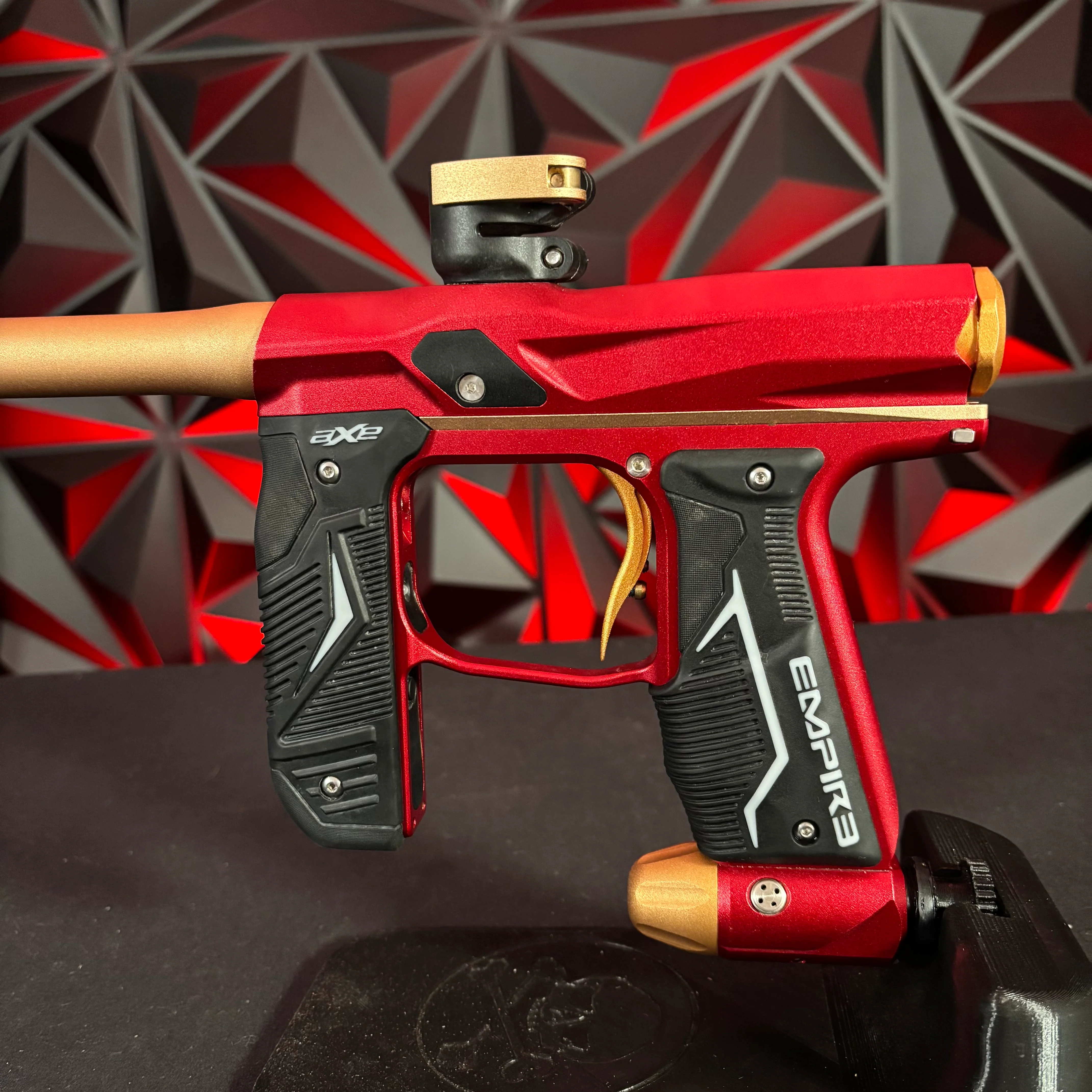 Used Empire Axe 2.0 Paintball Gun - Red/Gold - Image 4