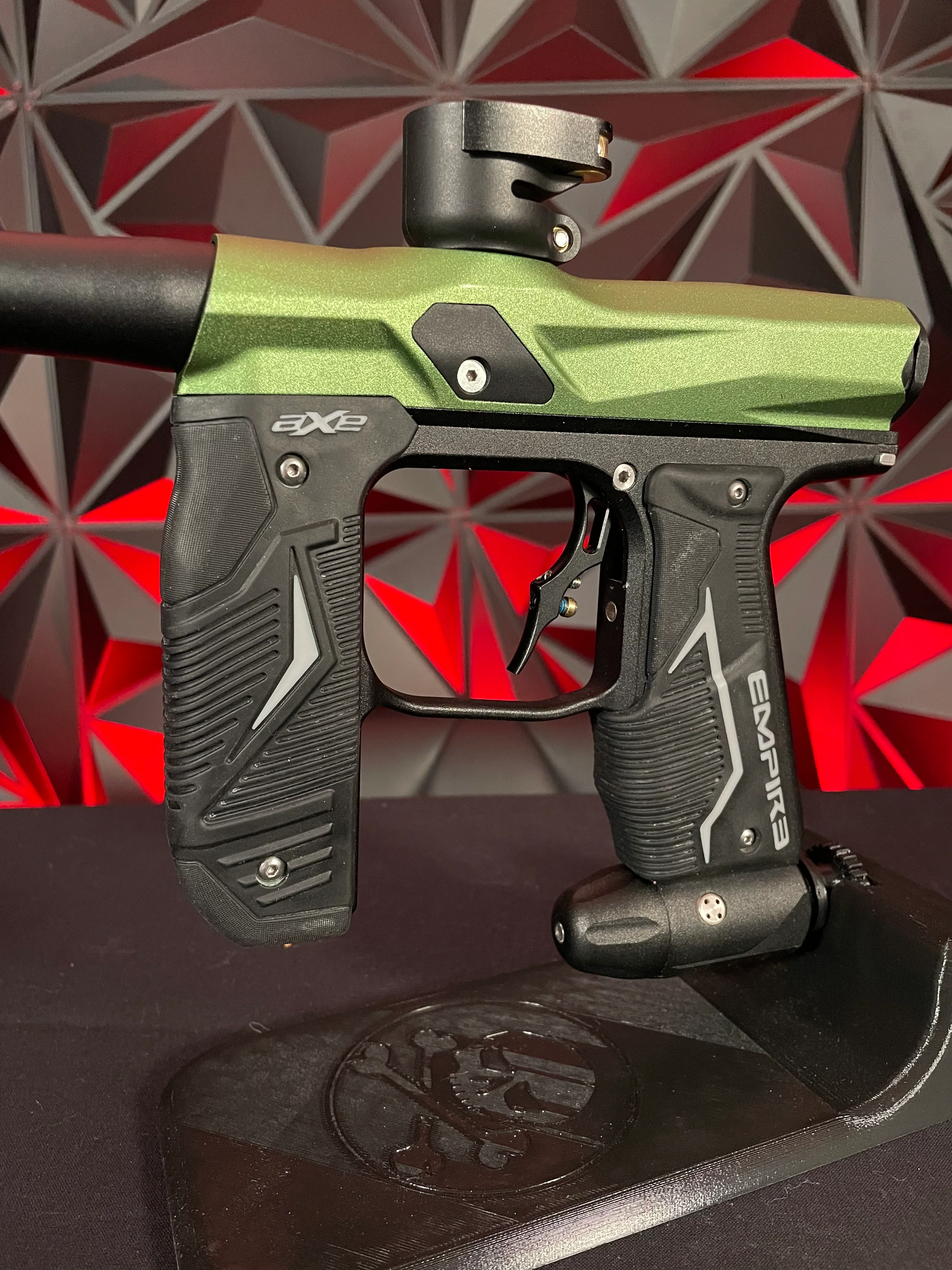 Used Empire Axe 2.0 Paintball Gun - Green / Black w/Redline Board - Image 13