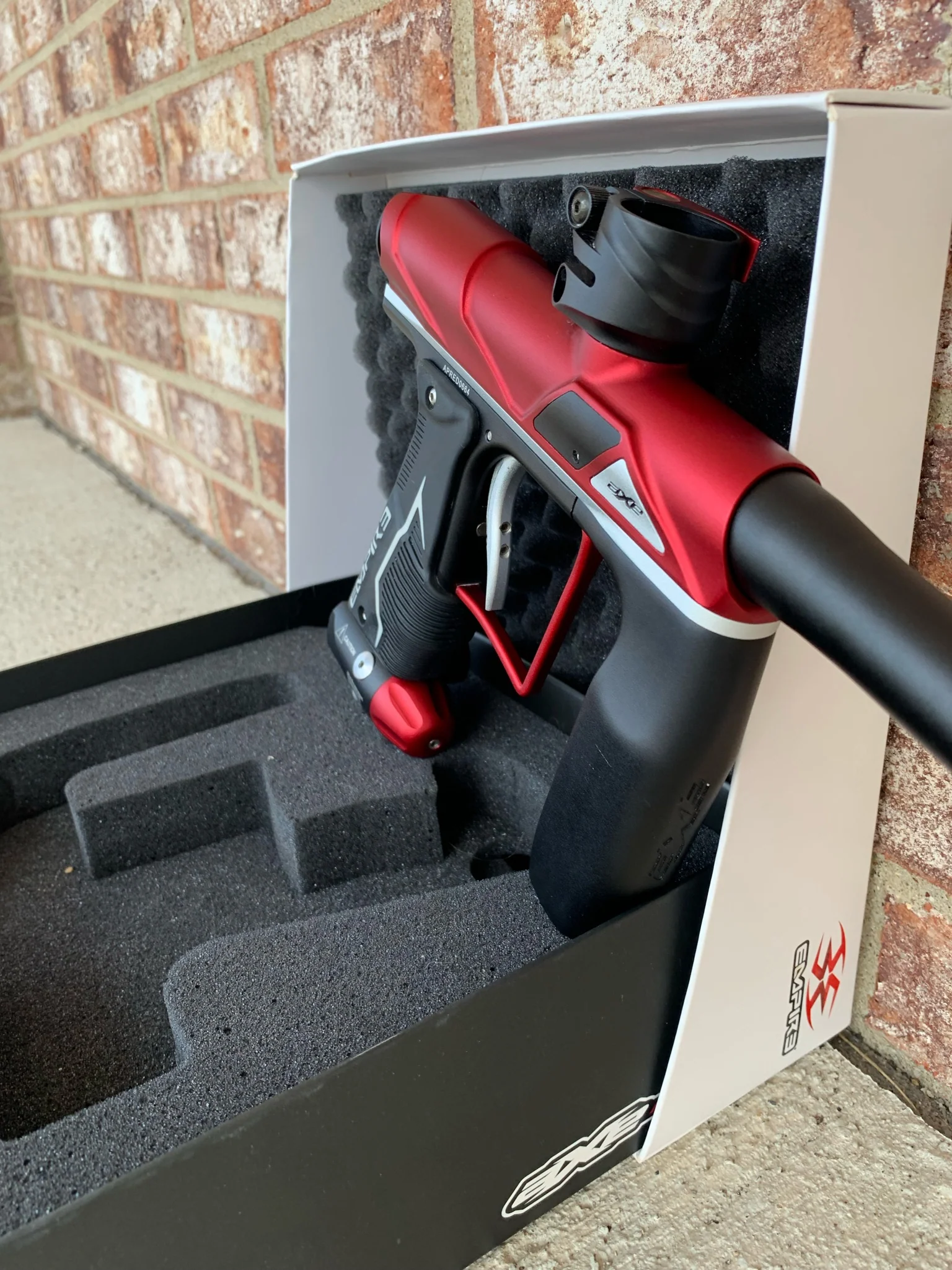 Used Empire Axe Pro Paintball Gun - Red/Black - Image 3