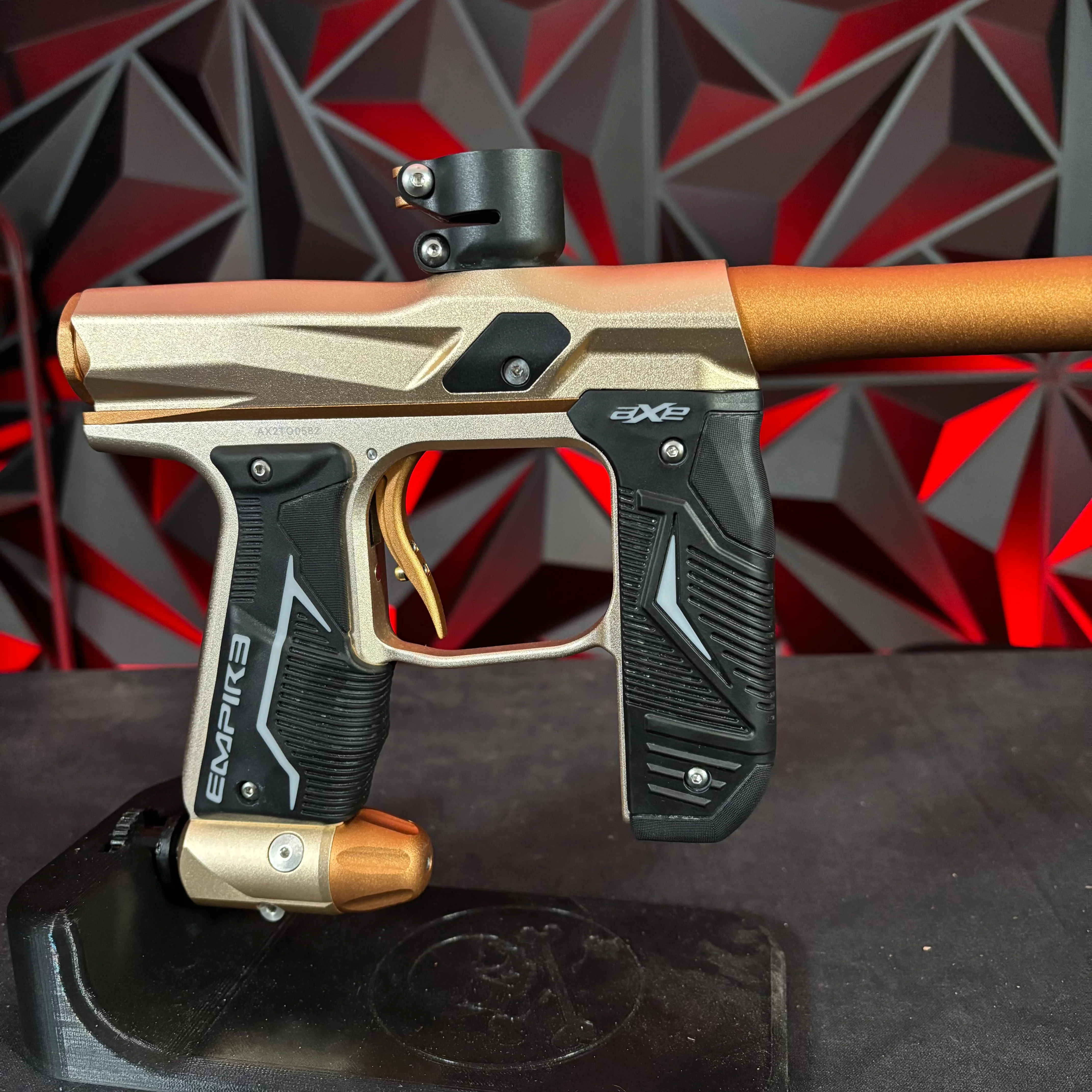 Used Empire Axe 2.0 Paintball Gun - Sandstone/ Bronze - Image 3
