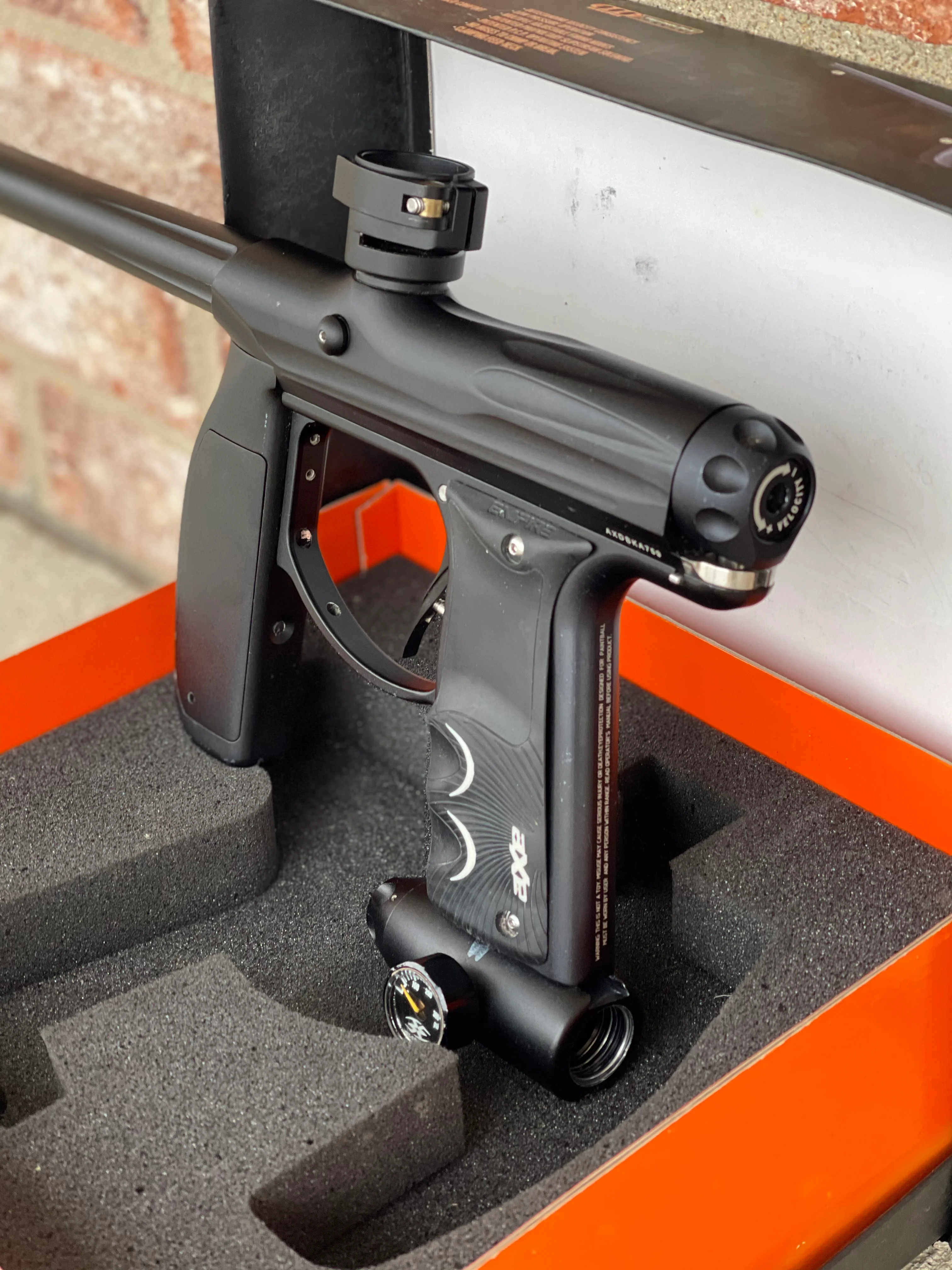 Used Empire Axe Paintball Gun - Black - Image 4