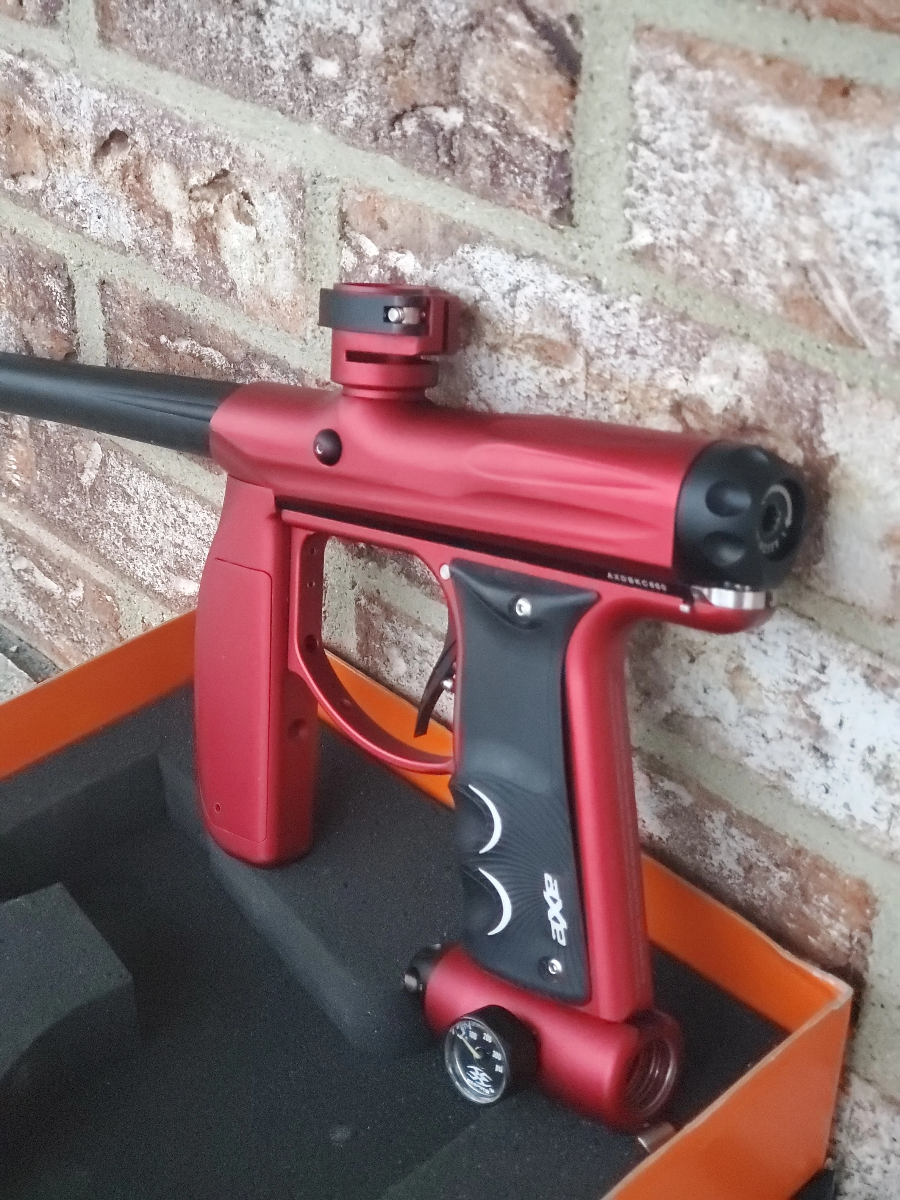 Used Empire Axe Paintball Gun - Red/Black - Image 3
