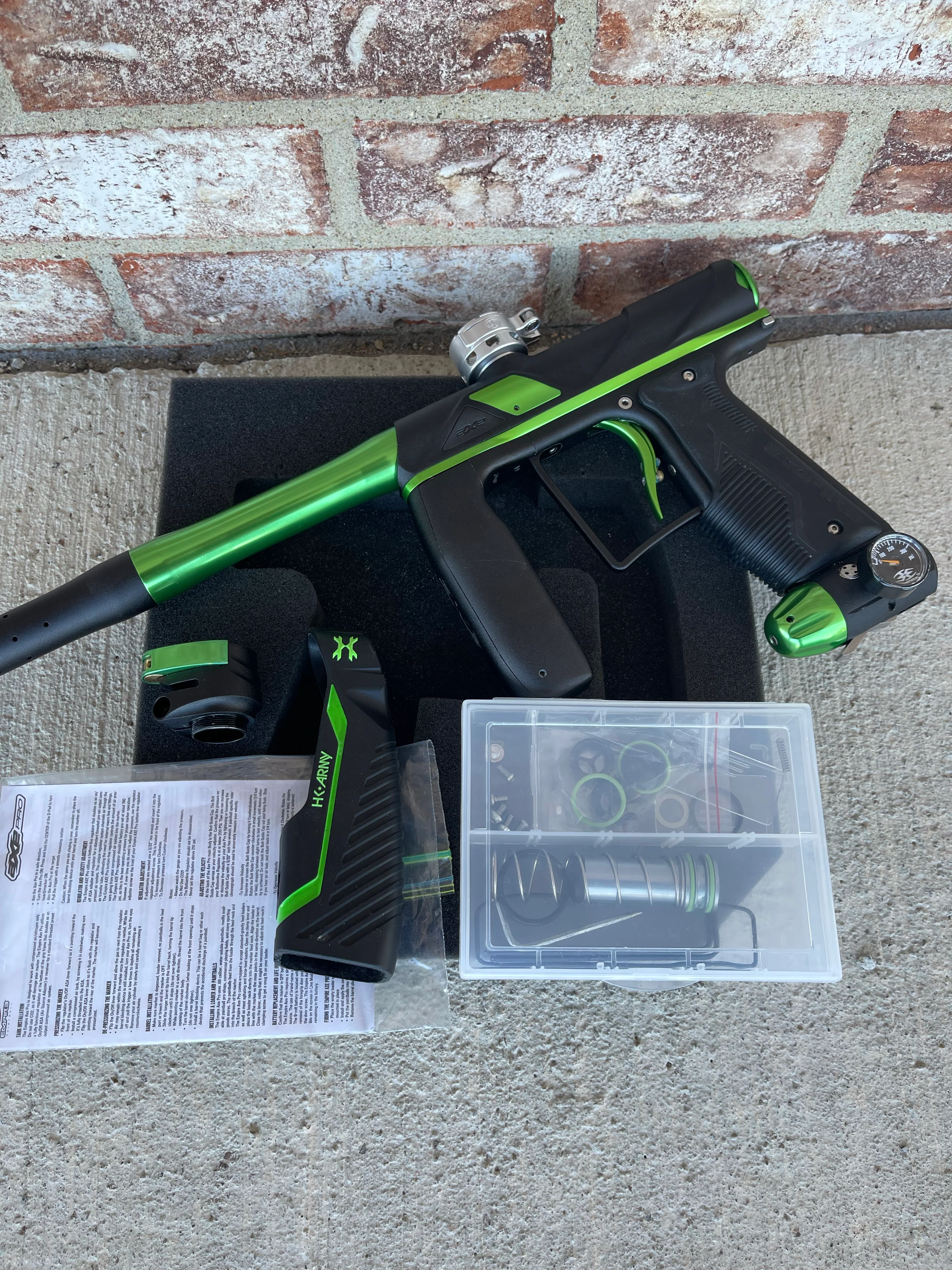 Used Empire Axe Pro Paintball Gun - Dust Black / Polished Green - Image 5