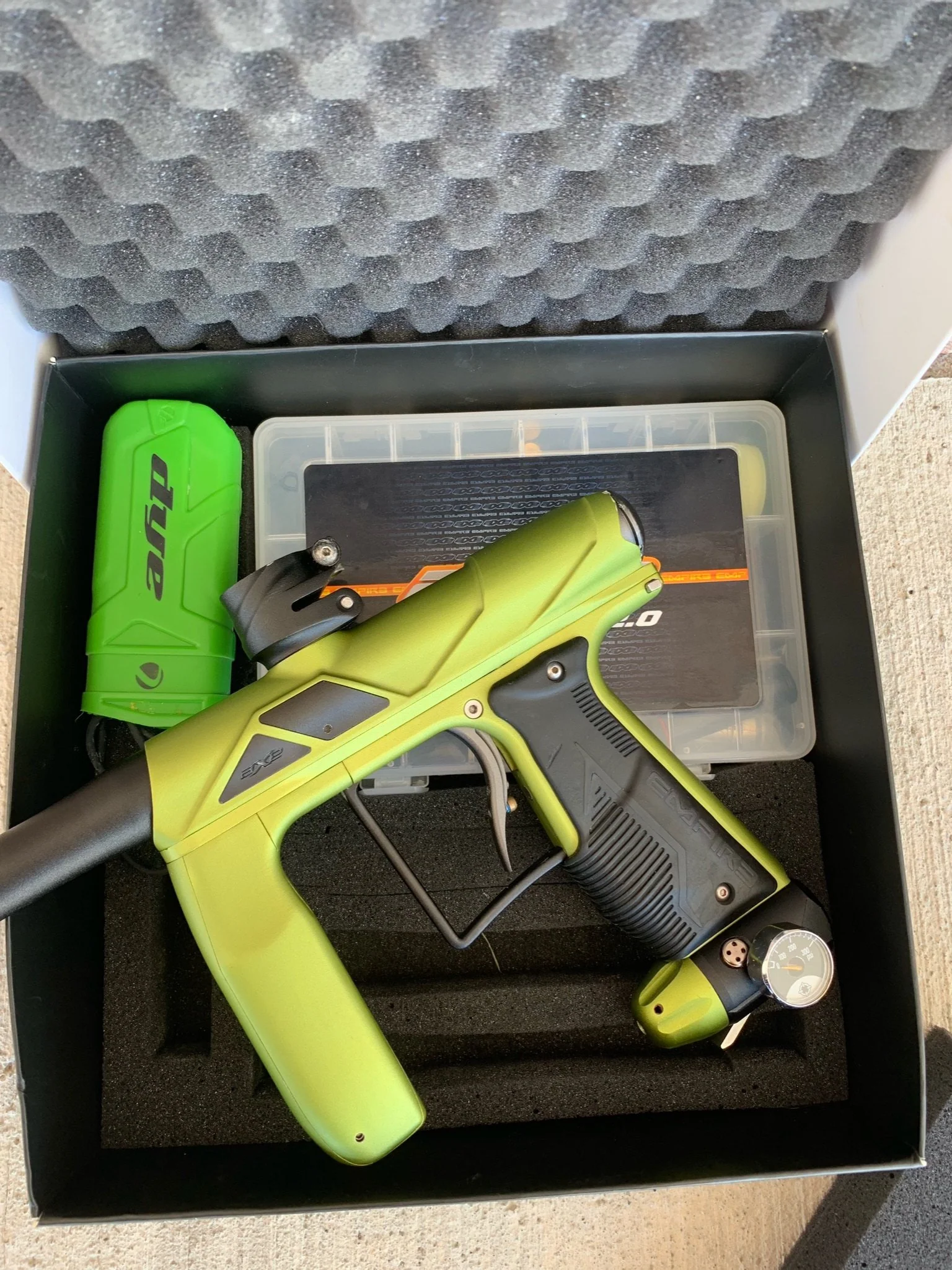 Used Empire Axe Pro Paintball Gun - Green/Black - Image 7