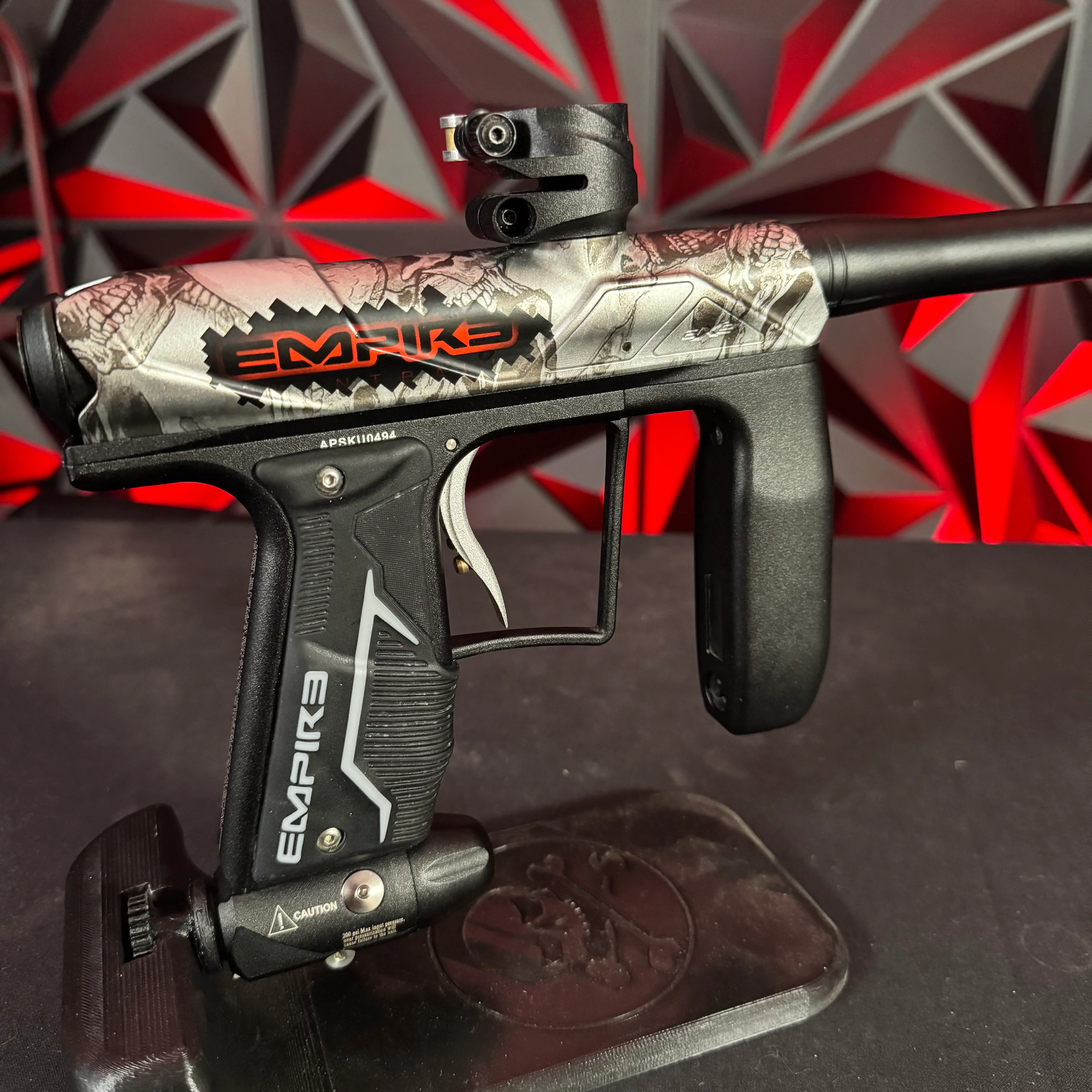 Used Empire Axe Pro Paintball Gun - LE Empire Skulls - Image 2