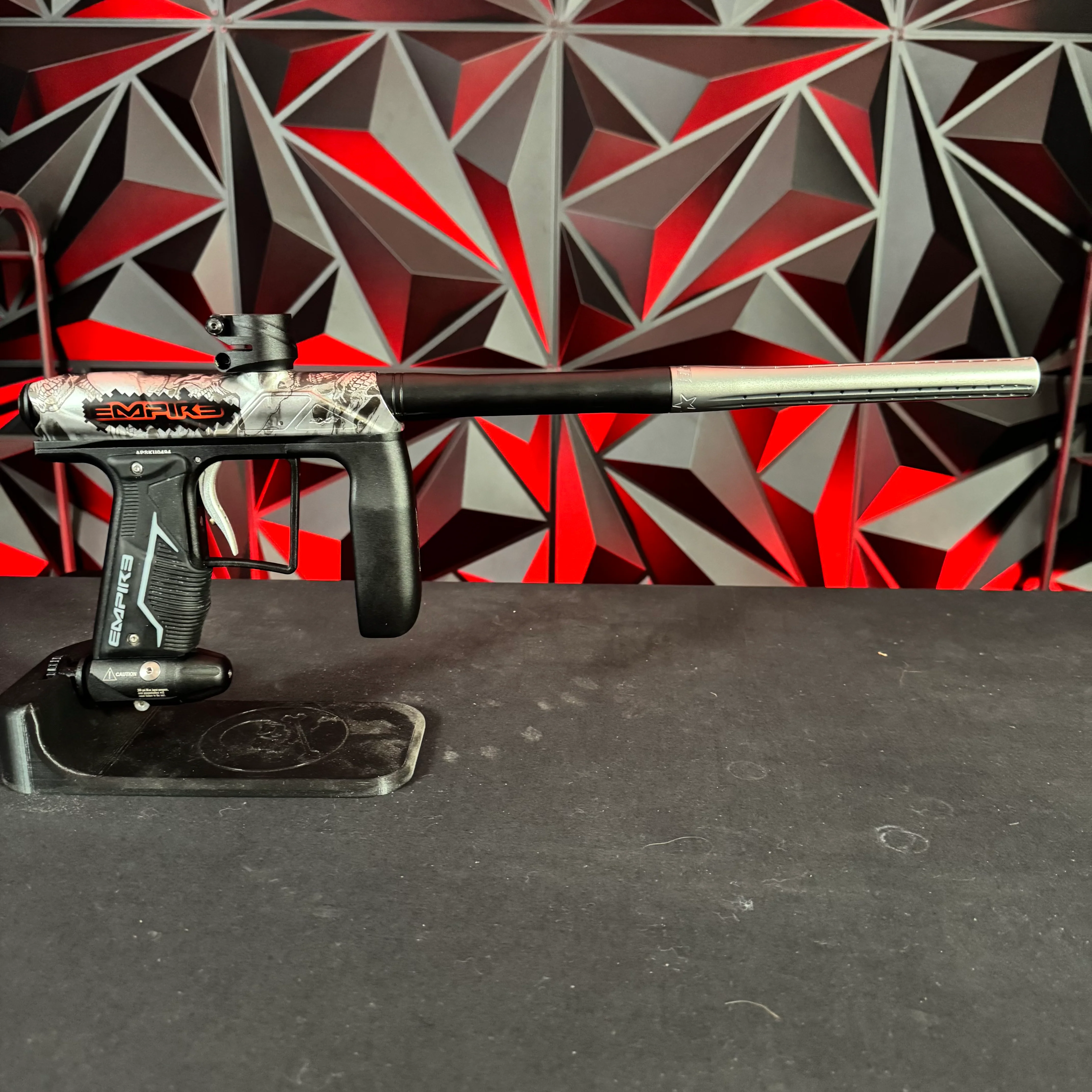 Used Empire Axe Pro Paintball Gun - LE Empire Skulls - Image 7