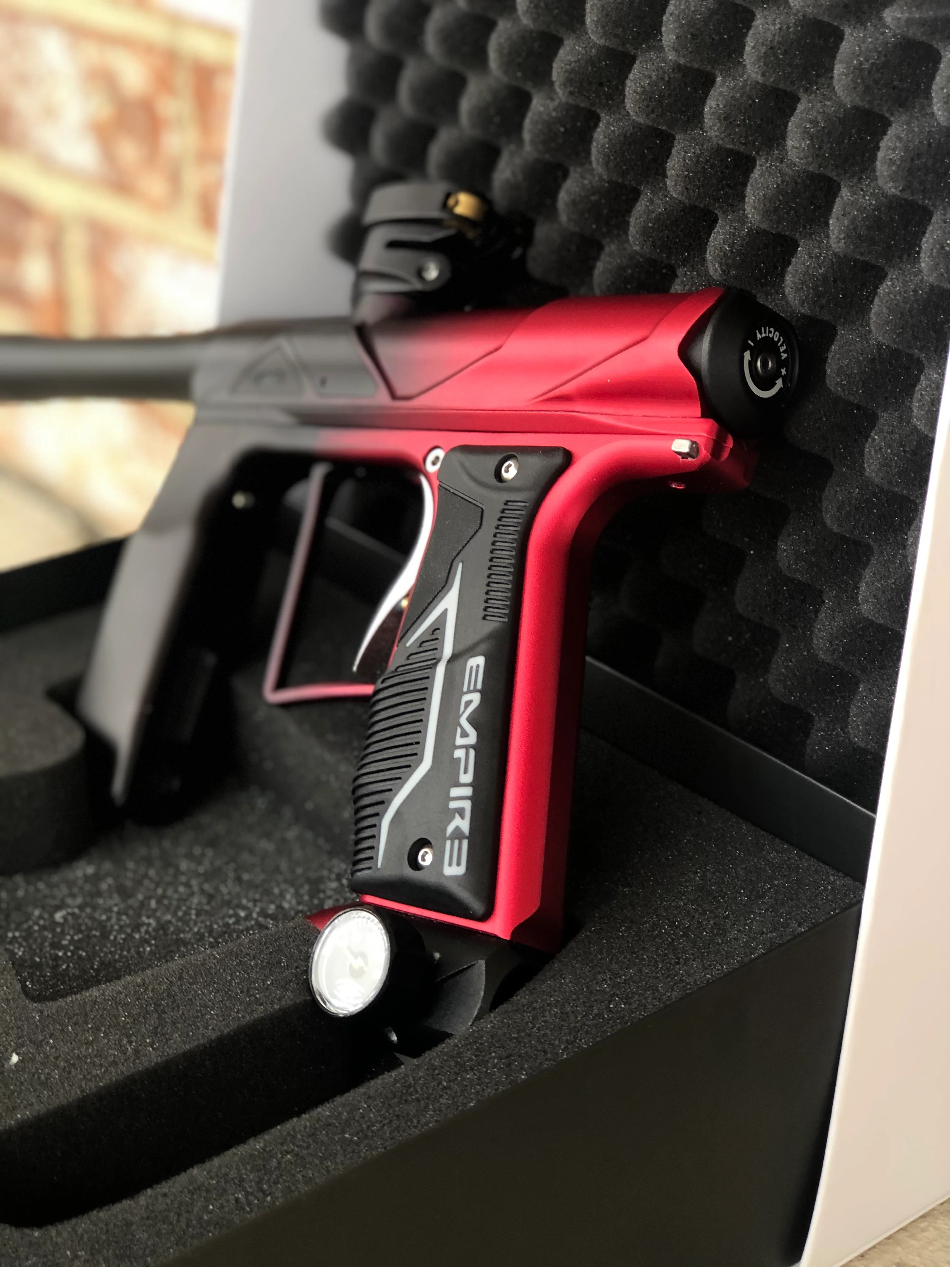 Used Empire Axe Pro Paintball Gun - Red/Black - Image 3