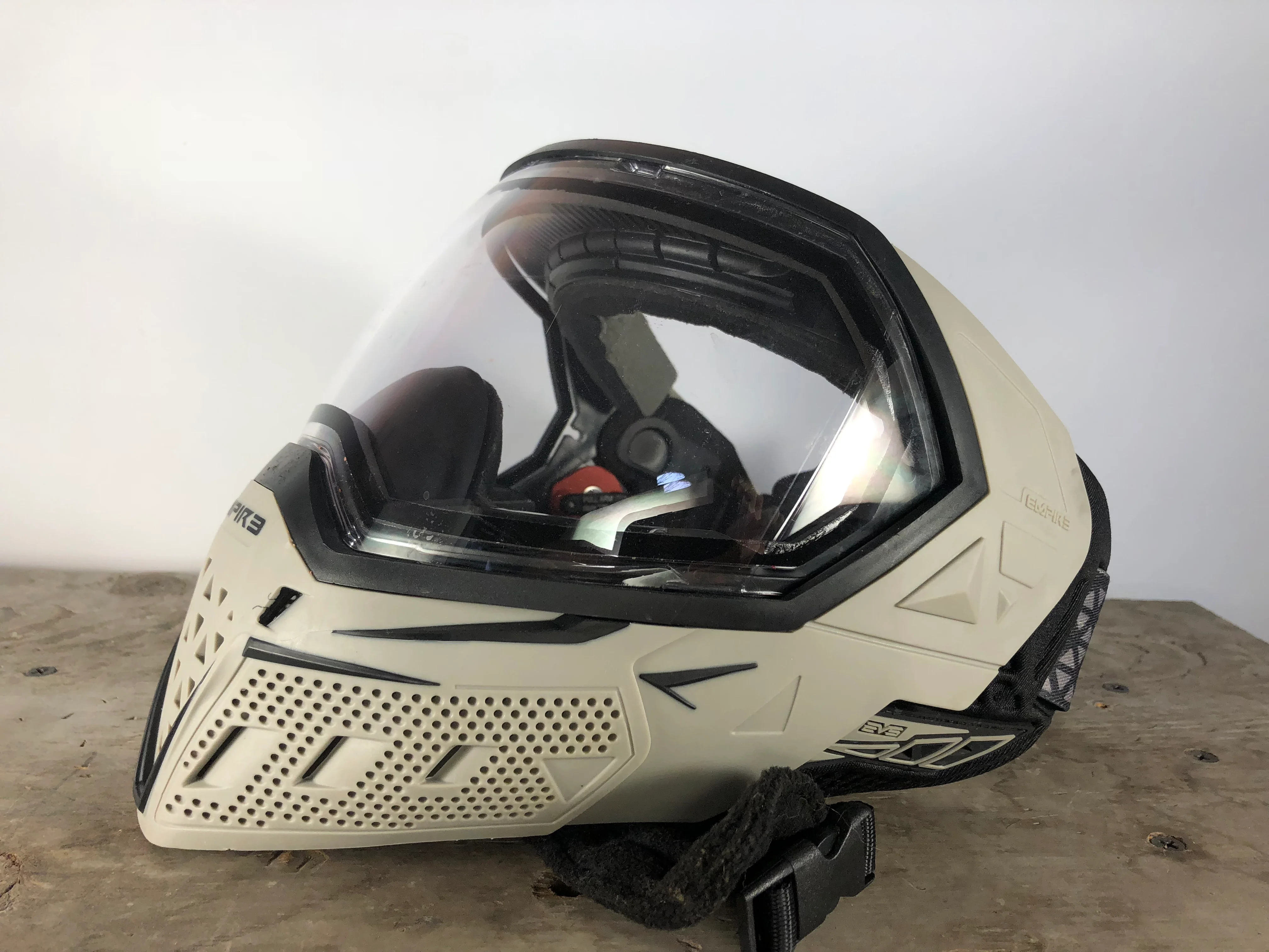 Used Empire Evs Mask - Image 2