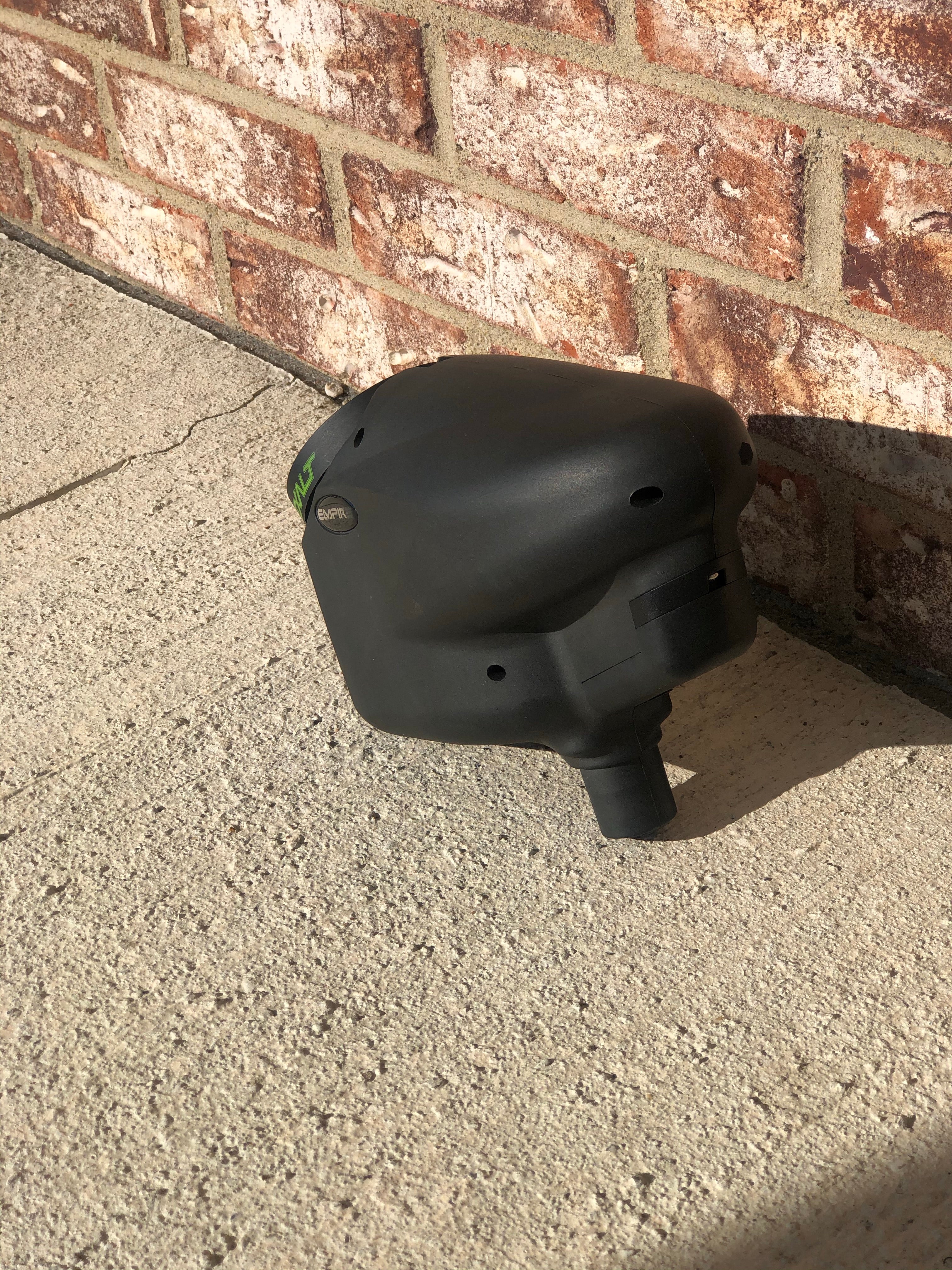 Used Empire Halo 2 Paintball Loader with Exalt Lime Speed Feed - Image 5