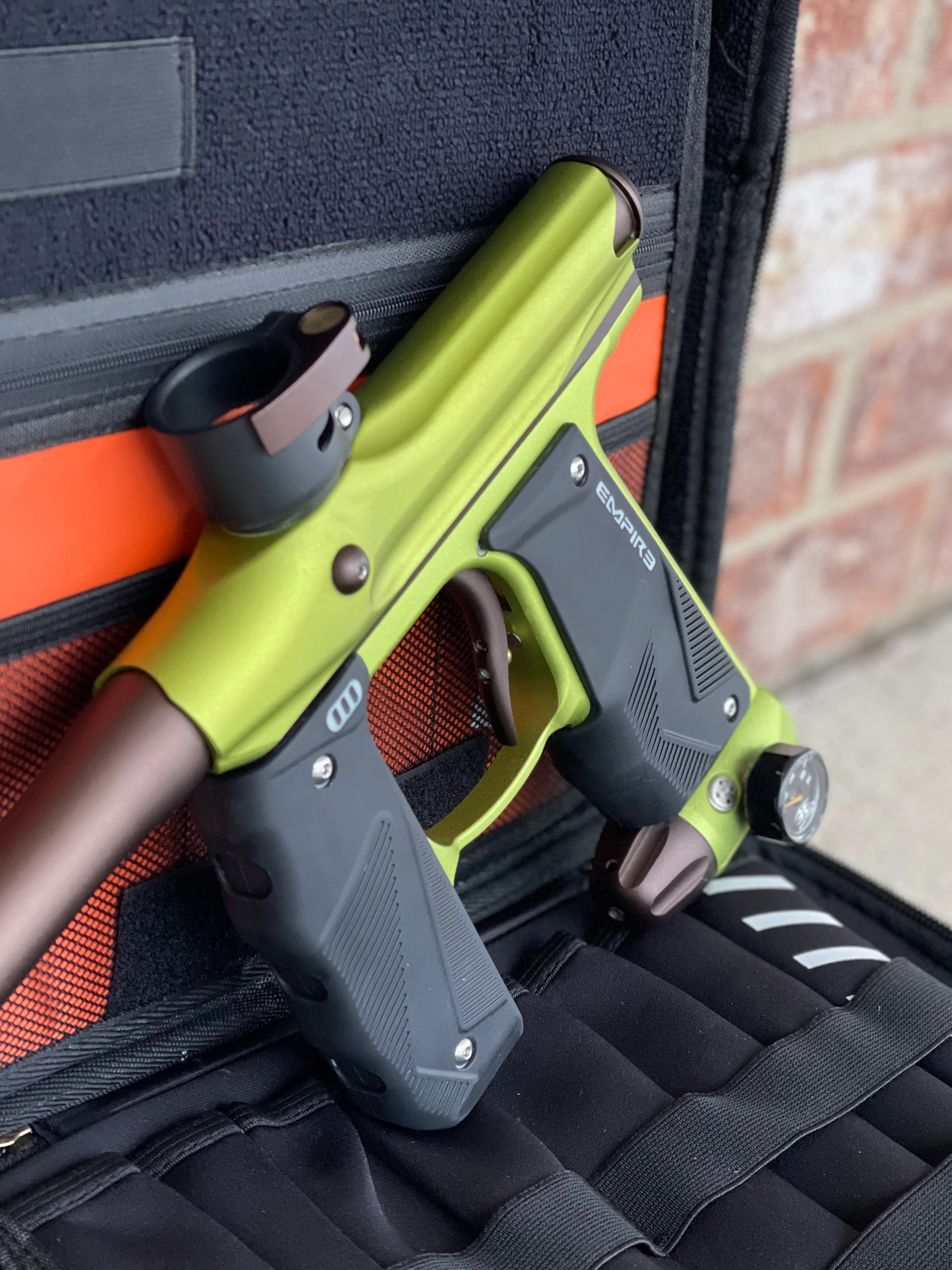 Used Empire Mini GS Paintball Gun - Green / Brown w/ 2-Piece Barrel and HK Exo Case - Image 4
