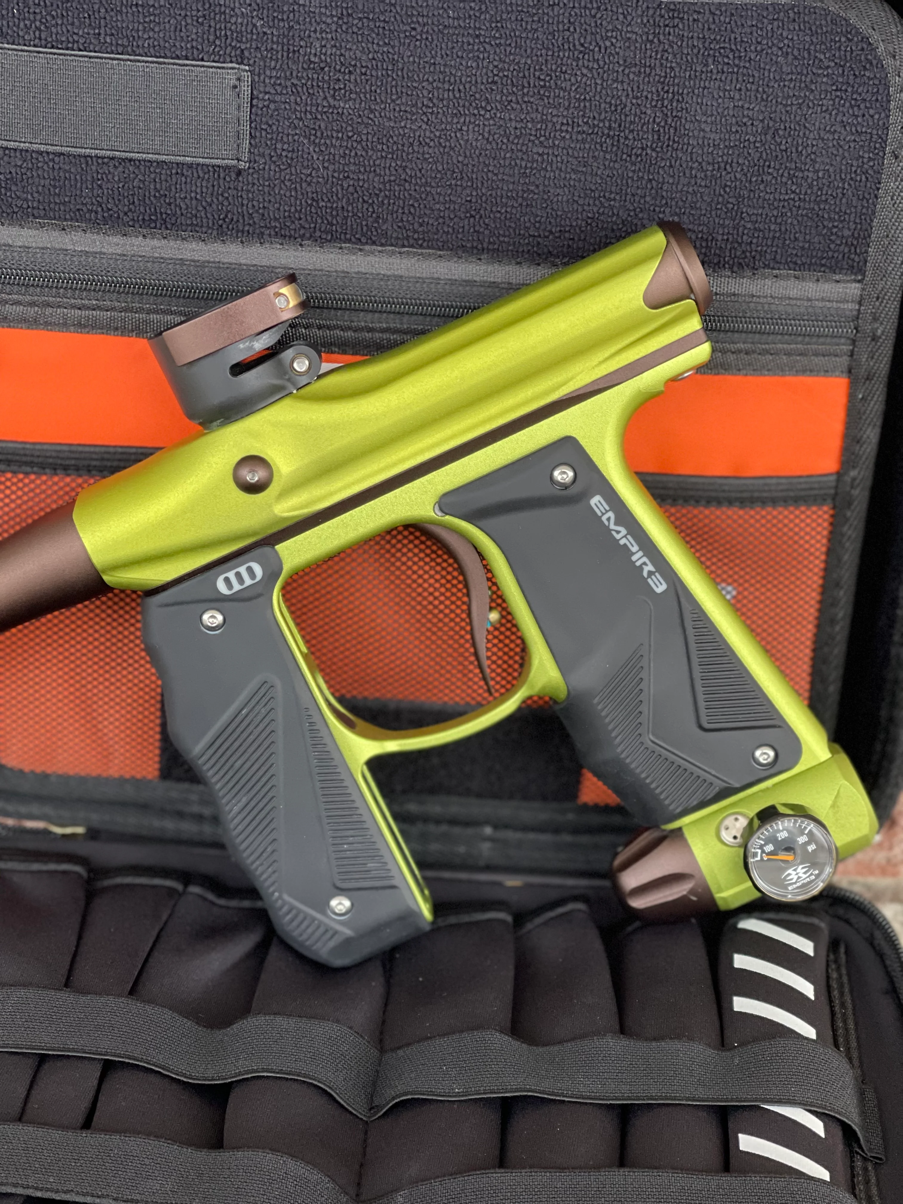 Used Empire Mini GS Paintball Gun - Green / Brown w/ 2-Piece Barrel and HK Exo Case - Image 6