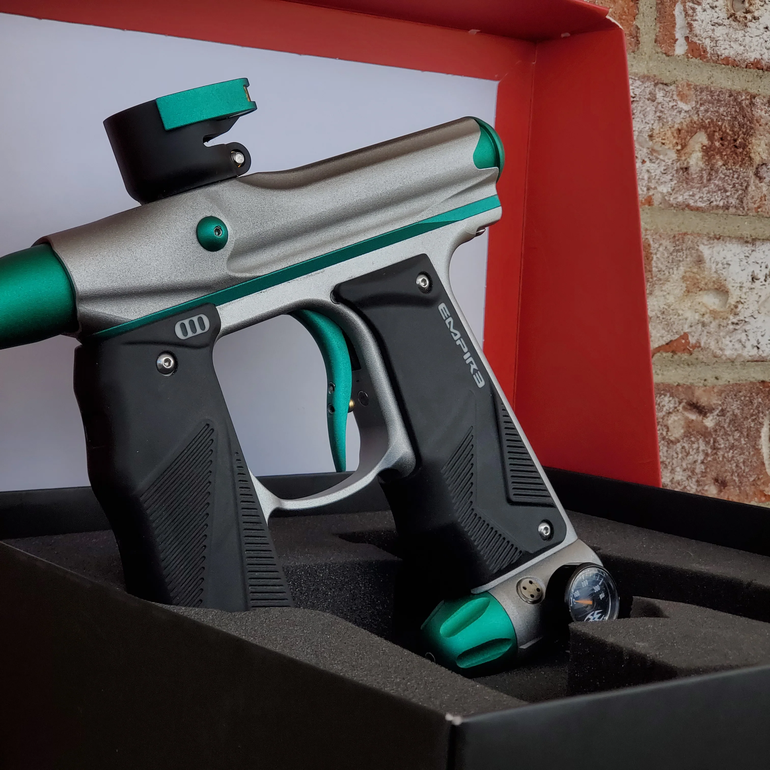 Used Empire Mini GS Paintball Gun- Silver / Aquamarine - Image 4
