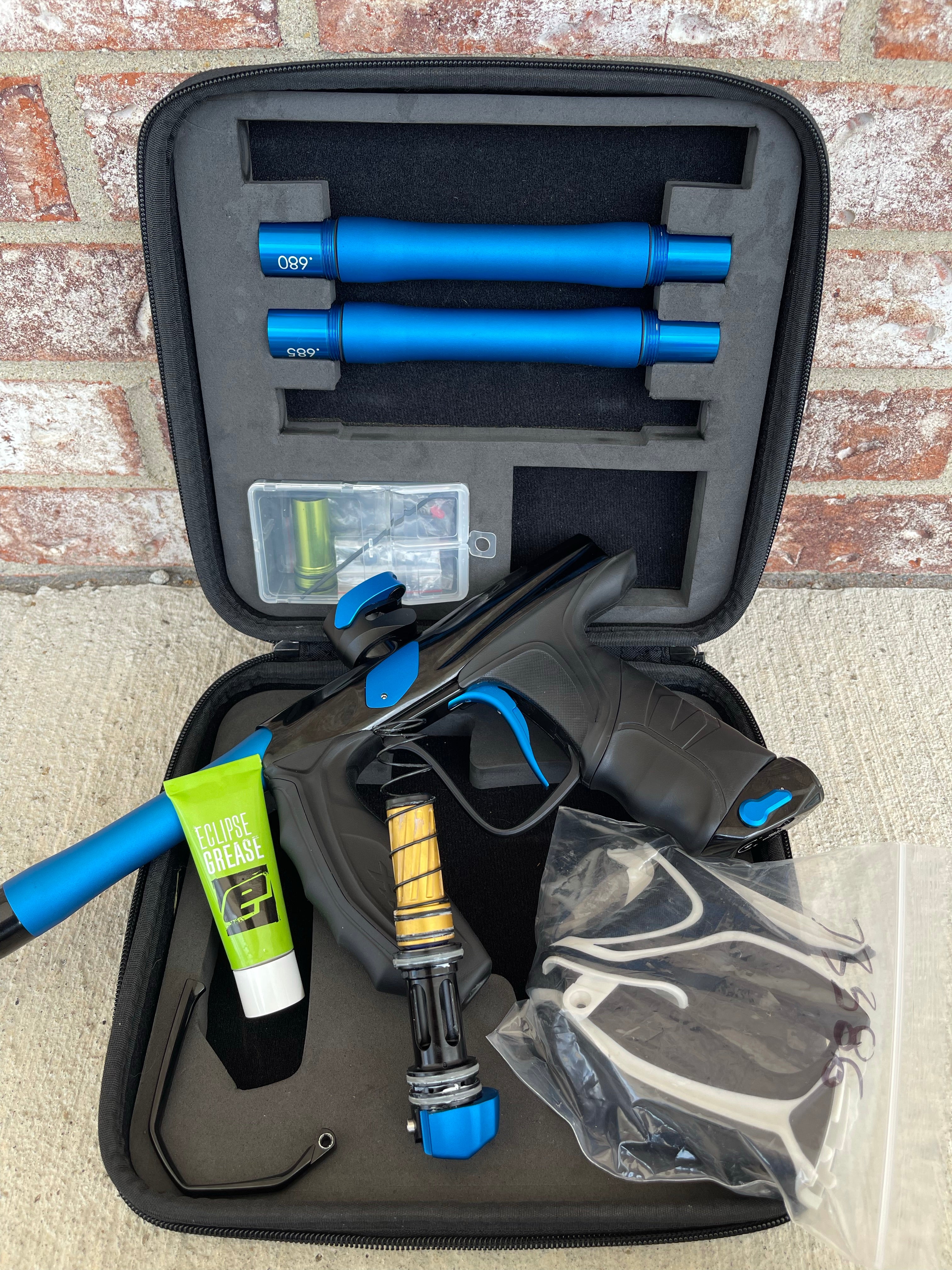 Used Empire Syx 1.5 Paintball Gun - Gloss Black / Dust Blue - Image 5